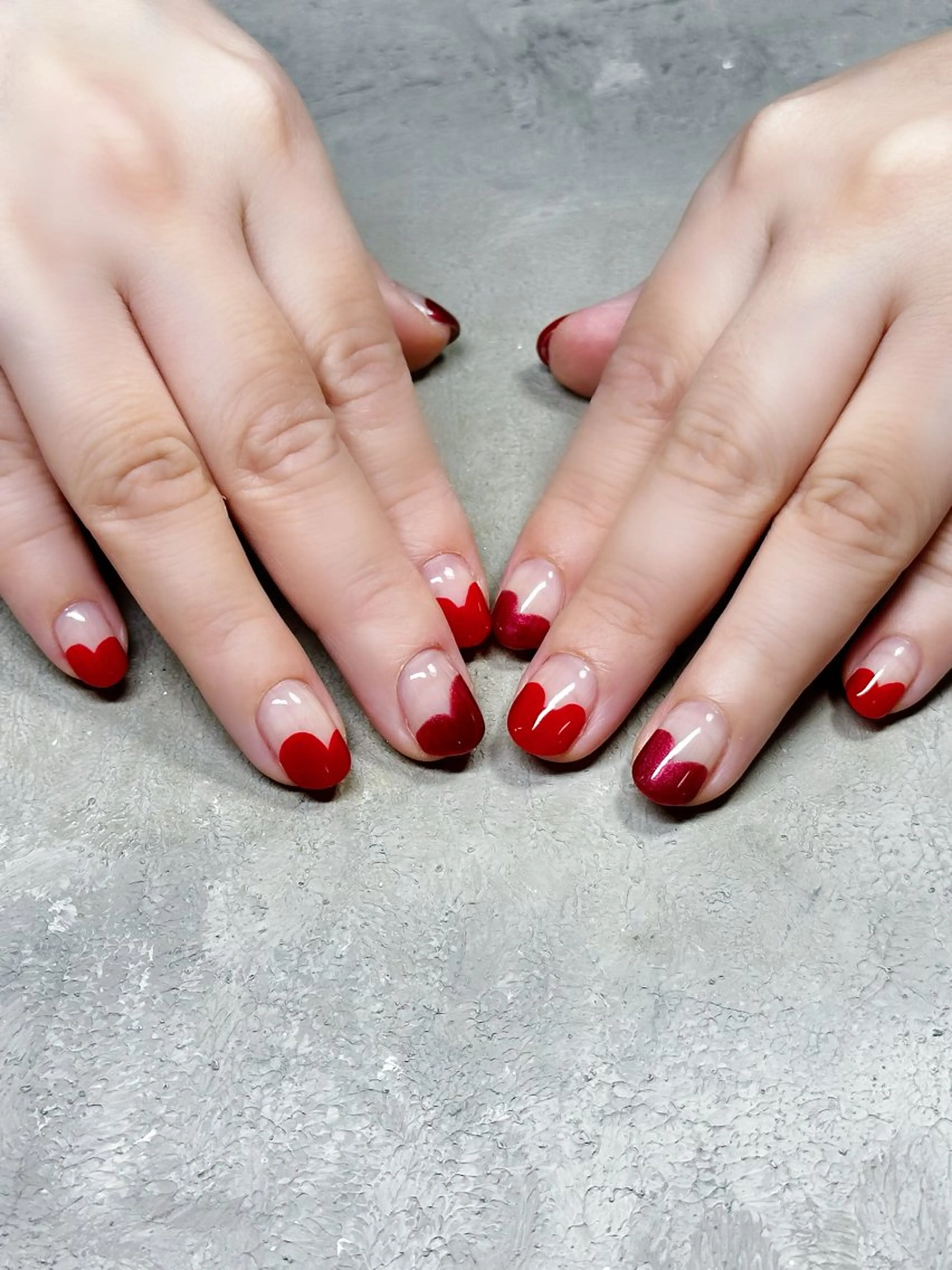 ネイル フレンチネイル ハート 赤色 バレンタイン ハンドネイル Éclat~エクラ~ Mizukiのネイルデザイン