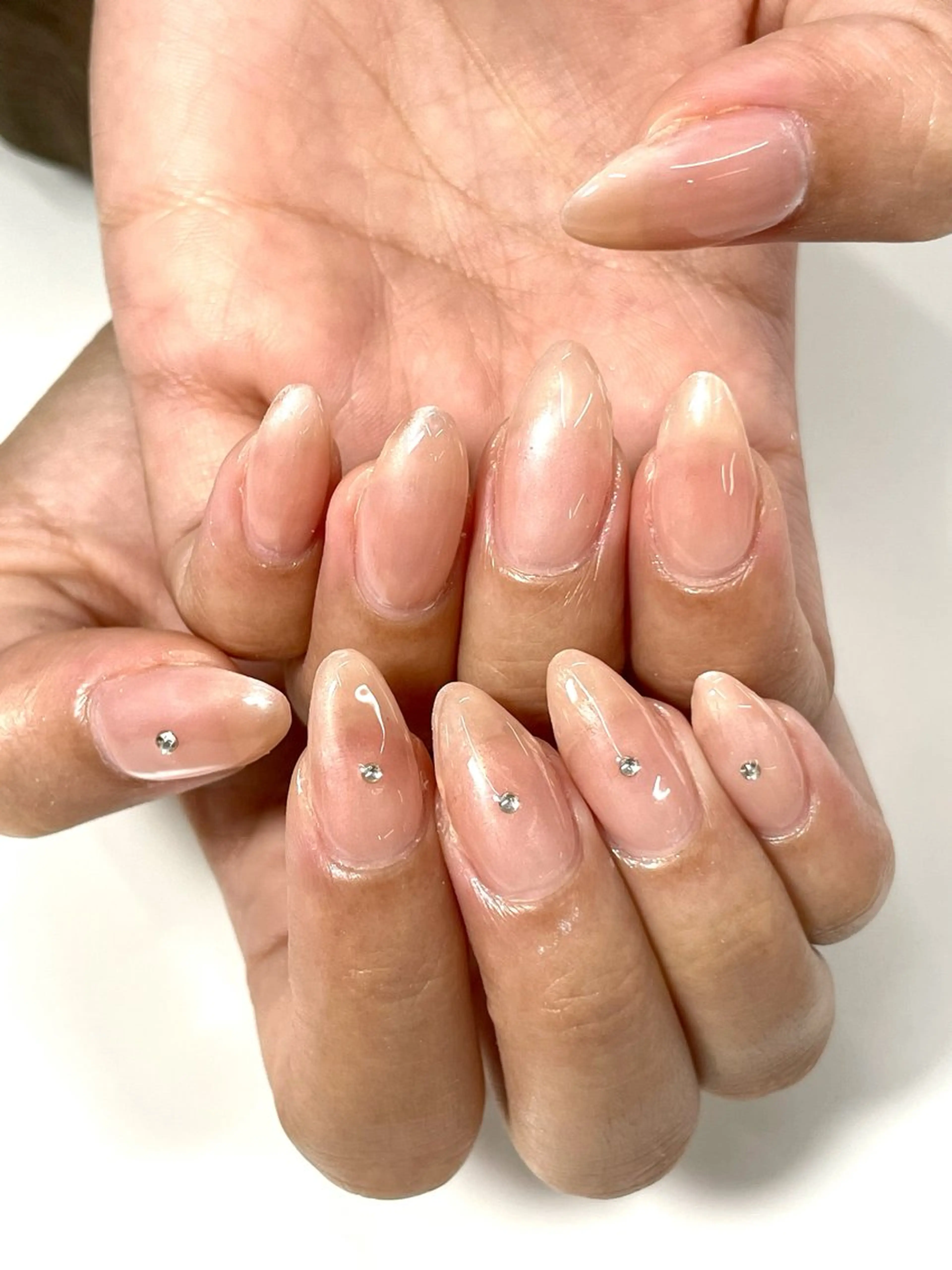 ネイル ミラーネイル ワンカラーネイル ストーンネイル nail salon  yam.所属・nail salon yam.のネイルデザイン