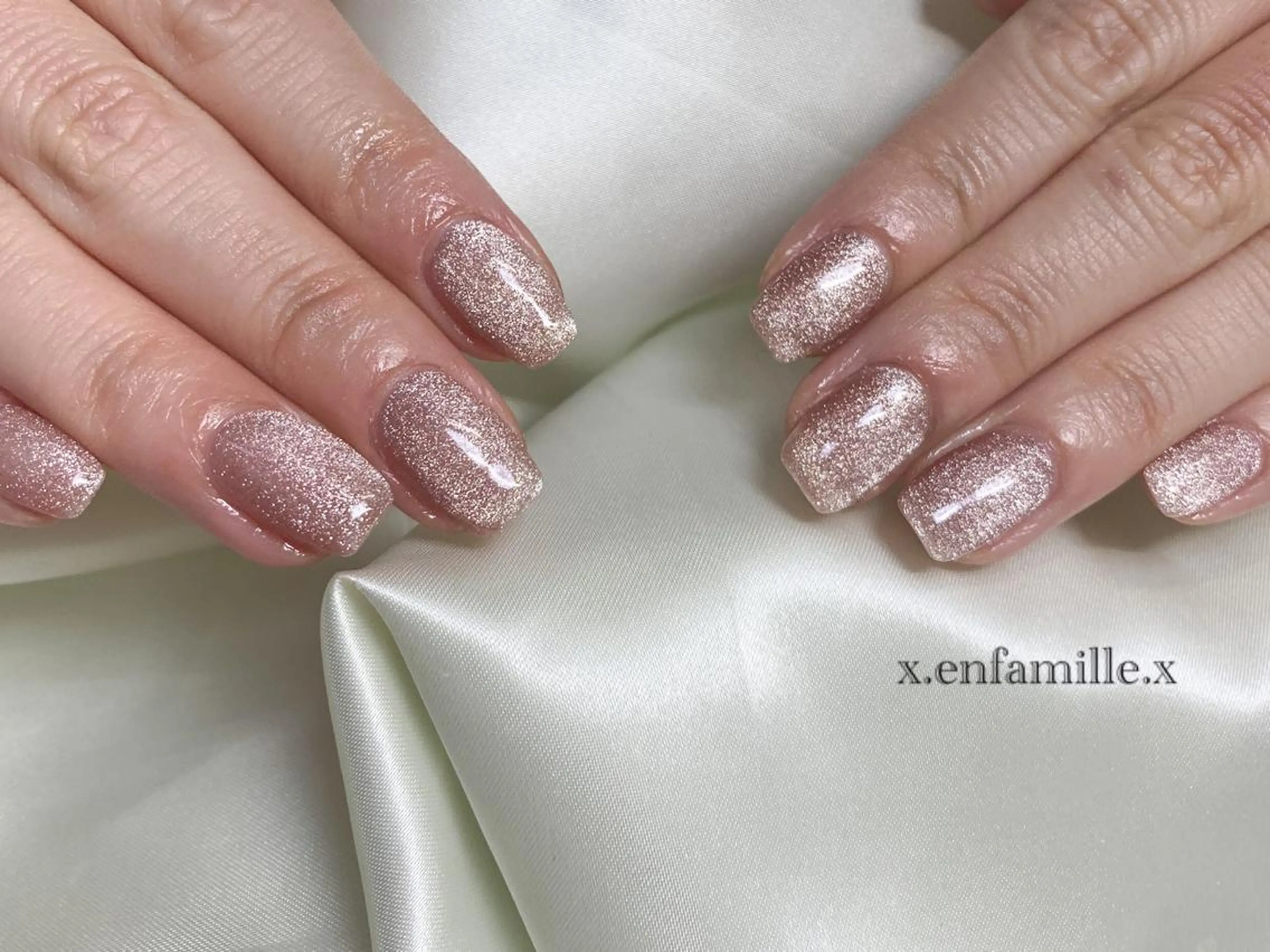 ネイル マグネットネイル ハンドネイル nail salon en familleのネイルデザイン