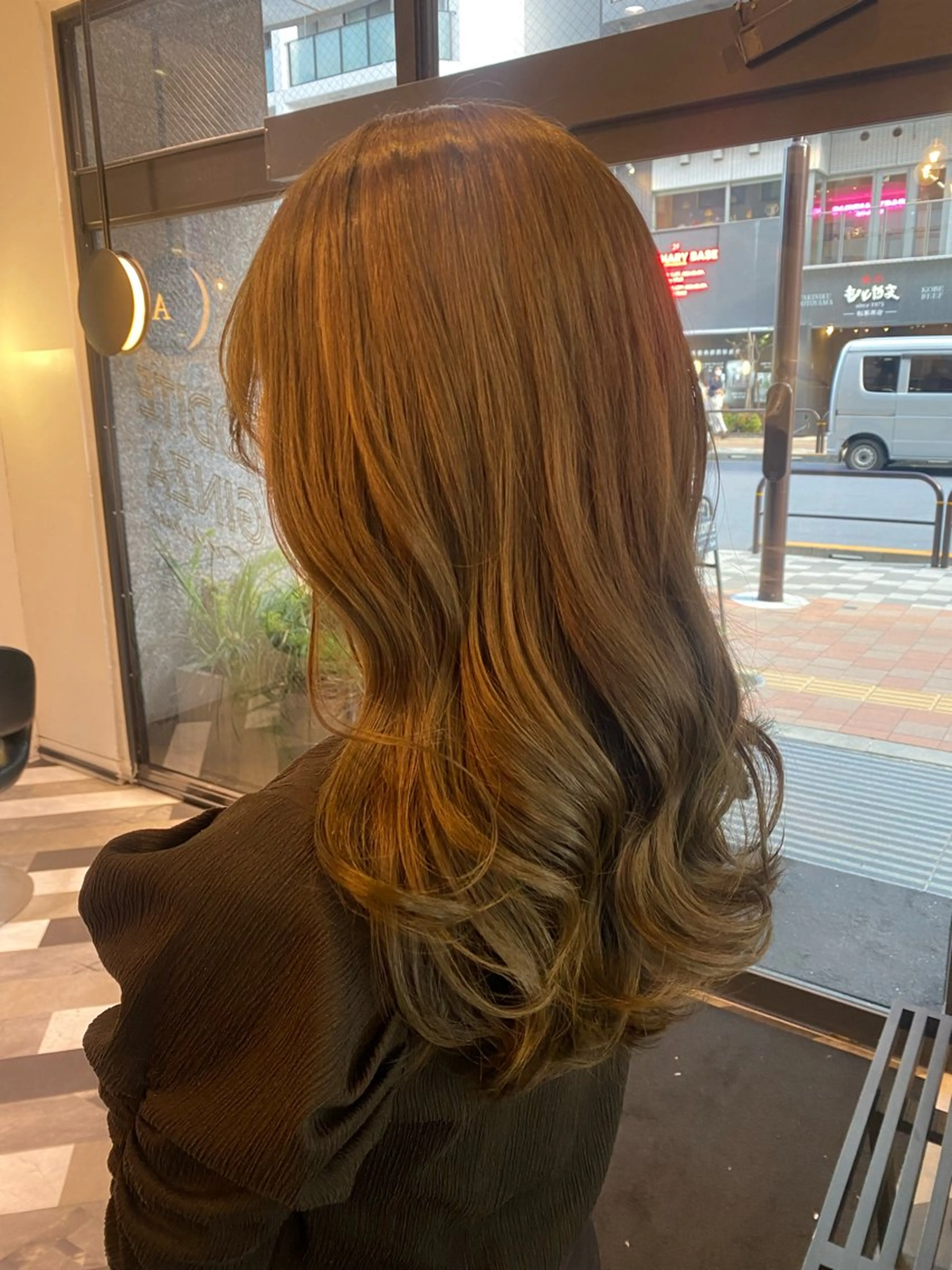 セミロング カット ヘアカラー トリートメント ヘッドスパ 貴方に似合うを見つけ ます🌱市川リョウカのヘアスタイル