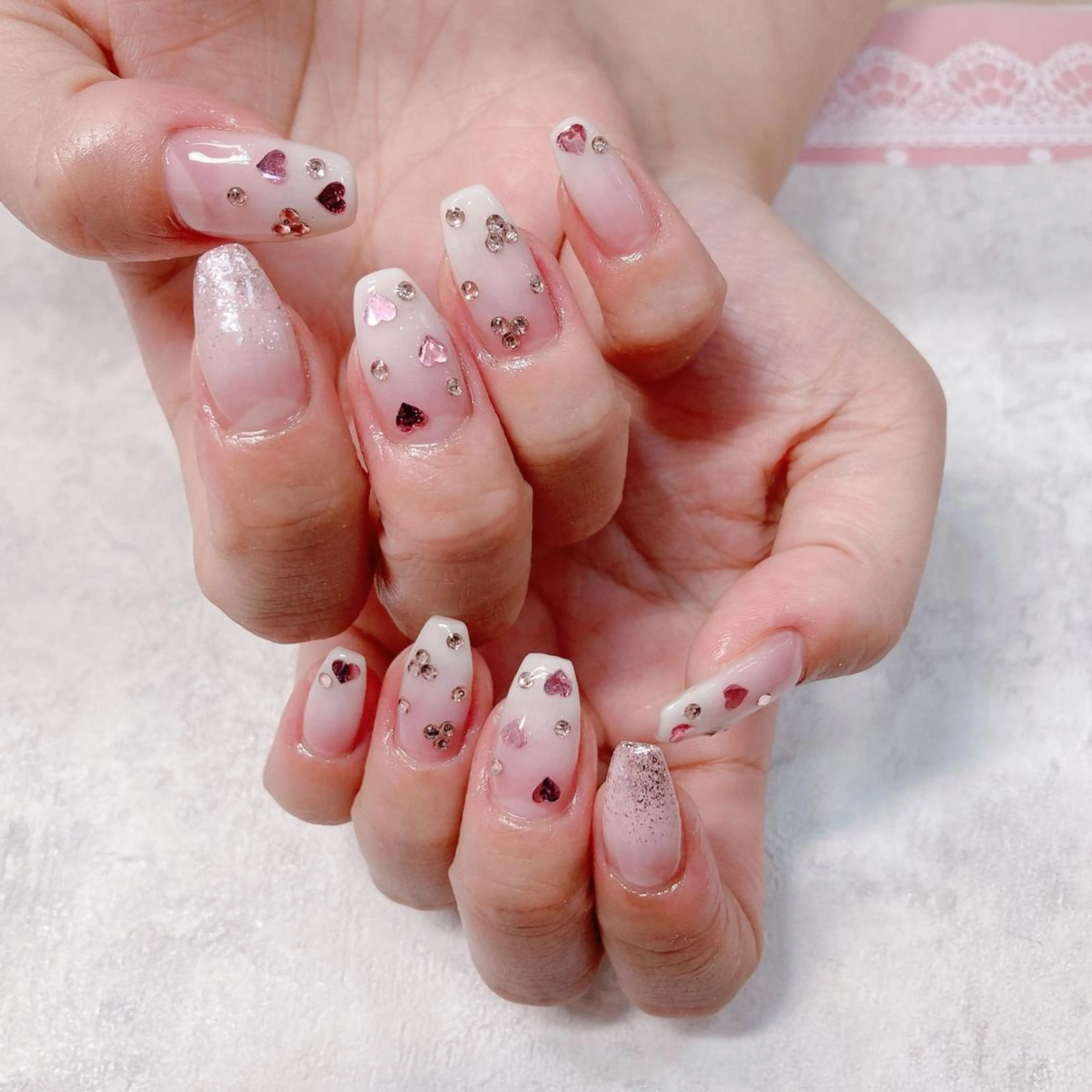 ネイル バニーアイズ　ネイル ニューオータニ博多店のネイルデザイン