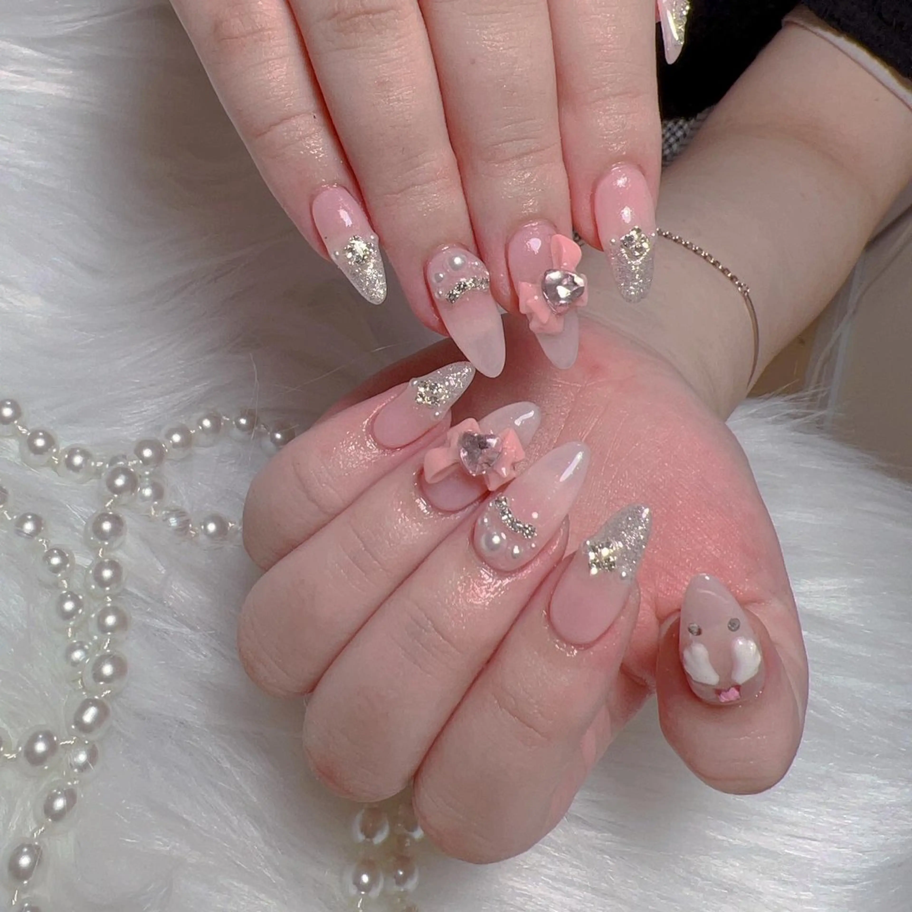 ネイル MOA NAIL所属・MoaNail🫶 Yoshiのネイルデザイン