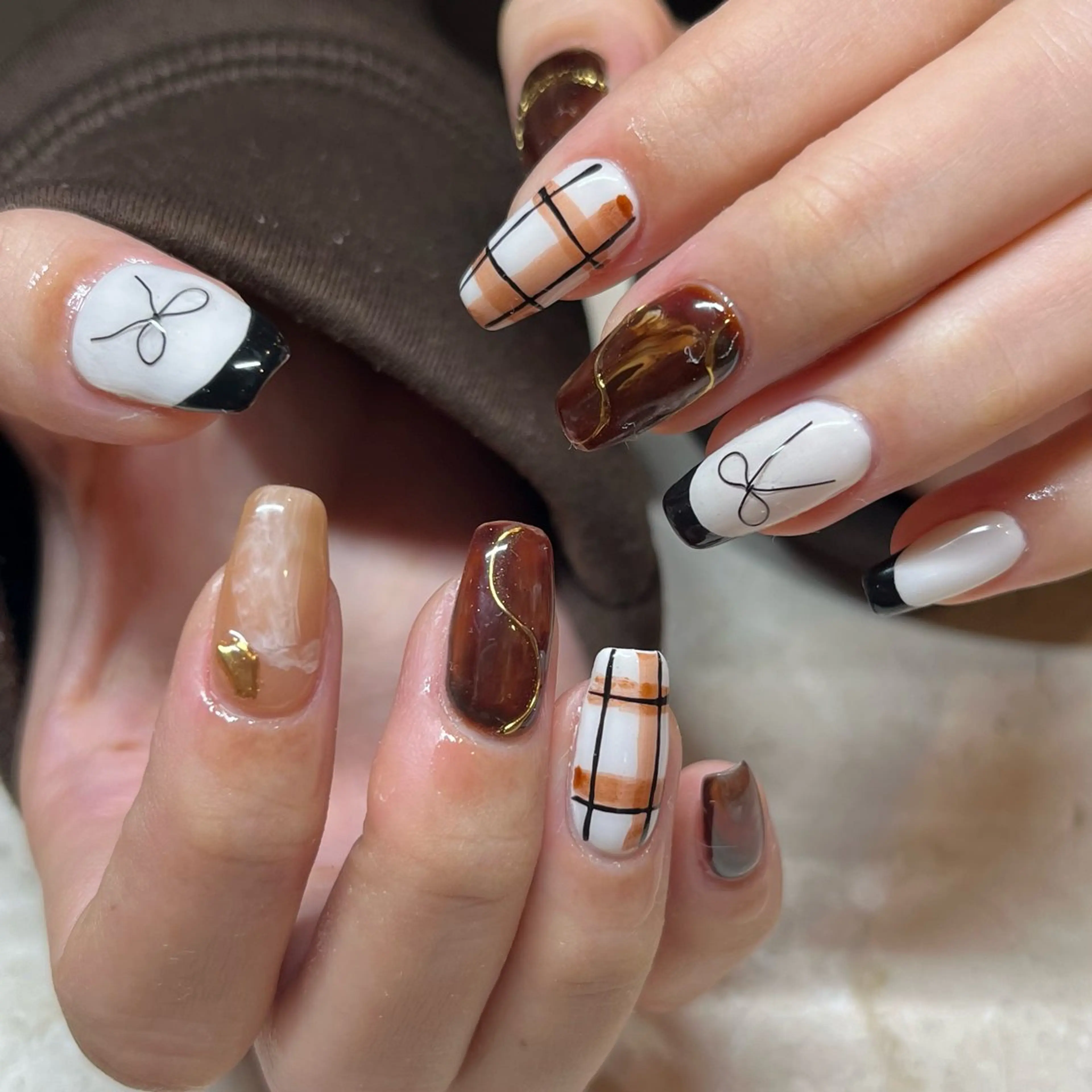 ネイル リボン mitsuki / Manonのネイルデザイン