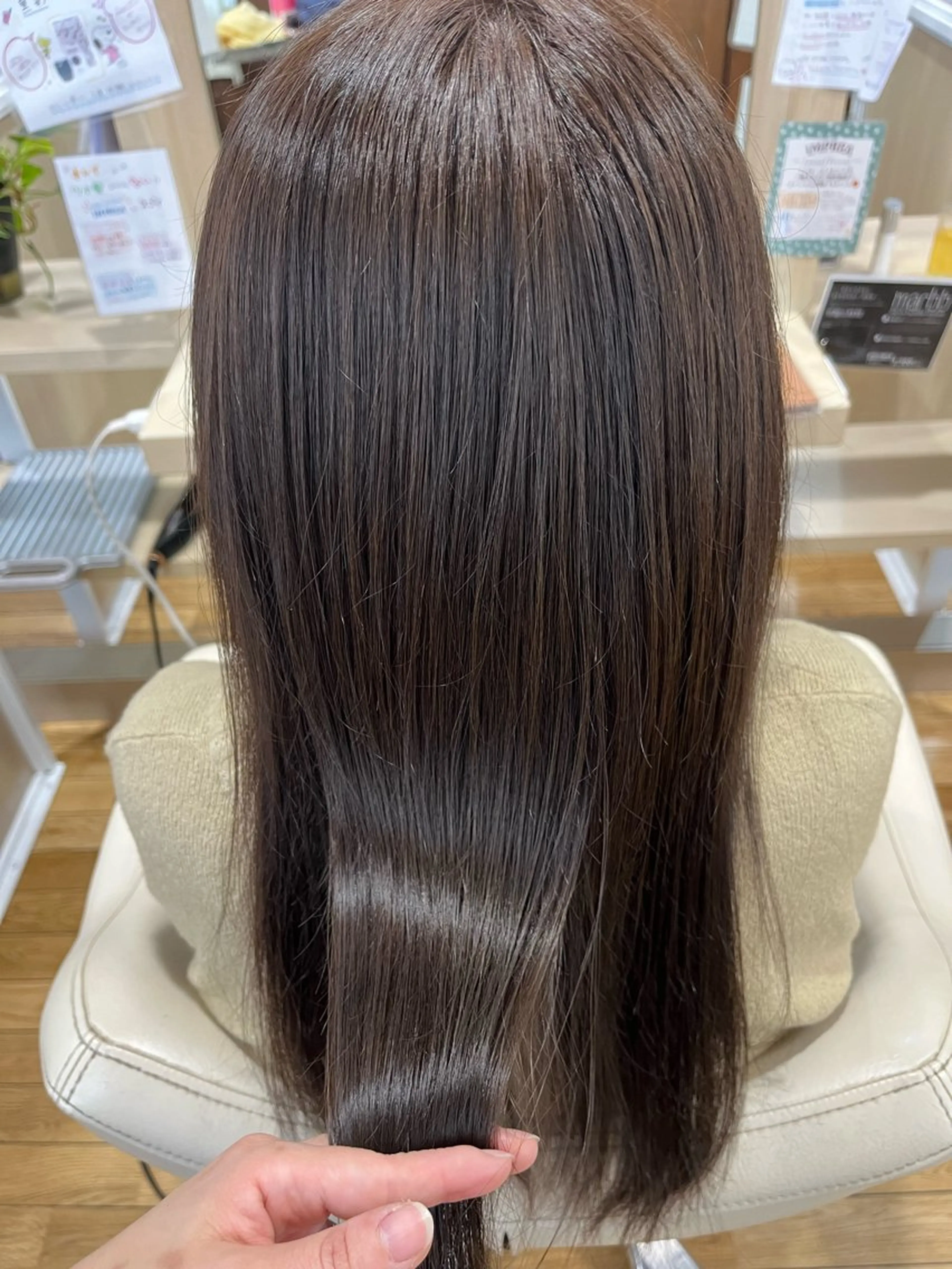 ロング カラー 縮毛矯正 鈴木 結のヘアスタイル