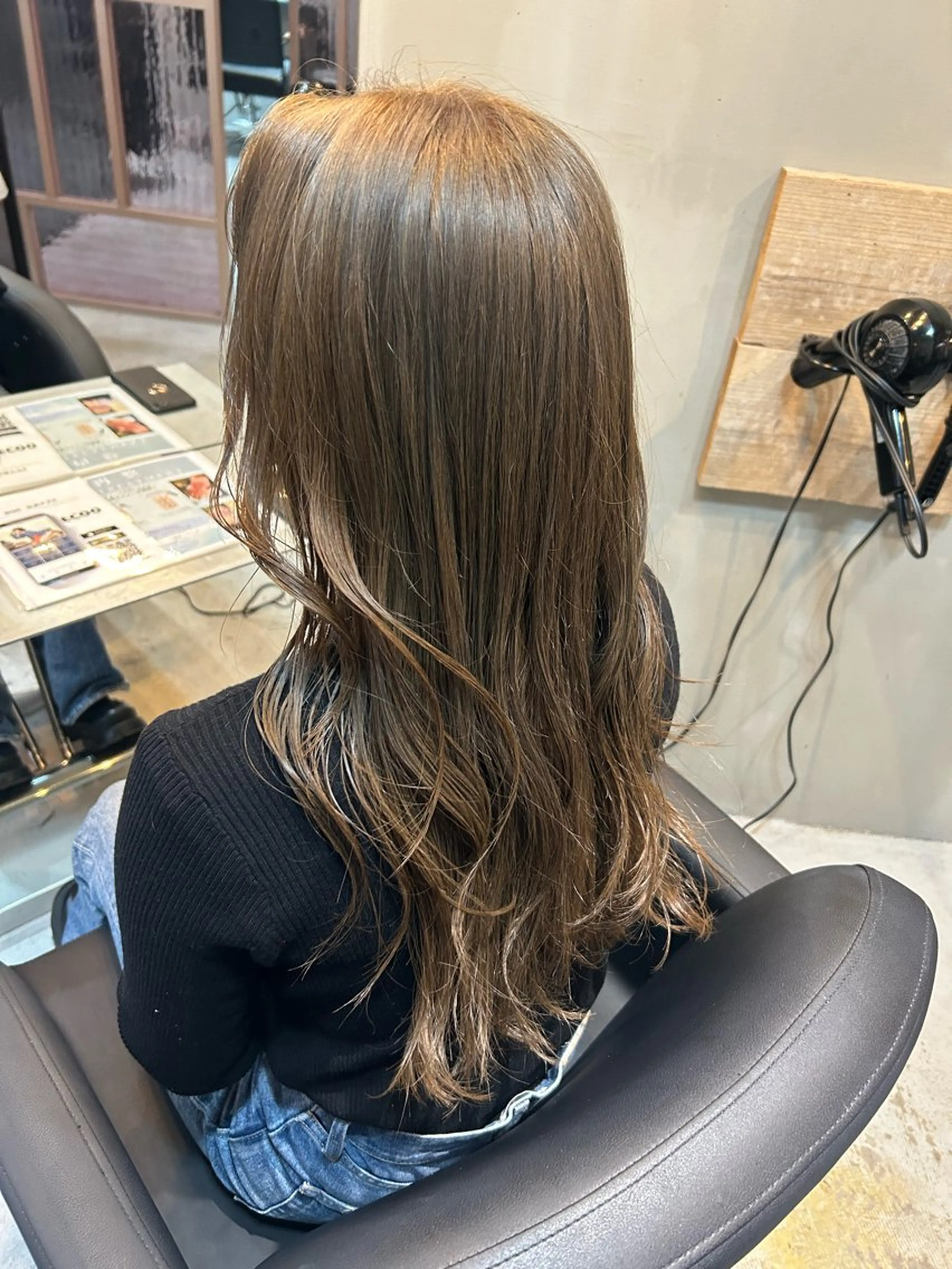 ロング ヘアカラー L STUDIO所属・ハイトーン/ブリーチ 🧁soraのヘアスタイル