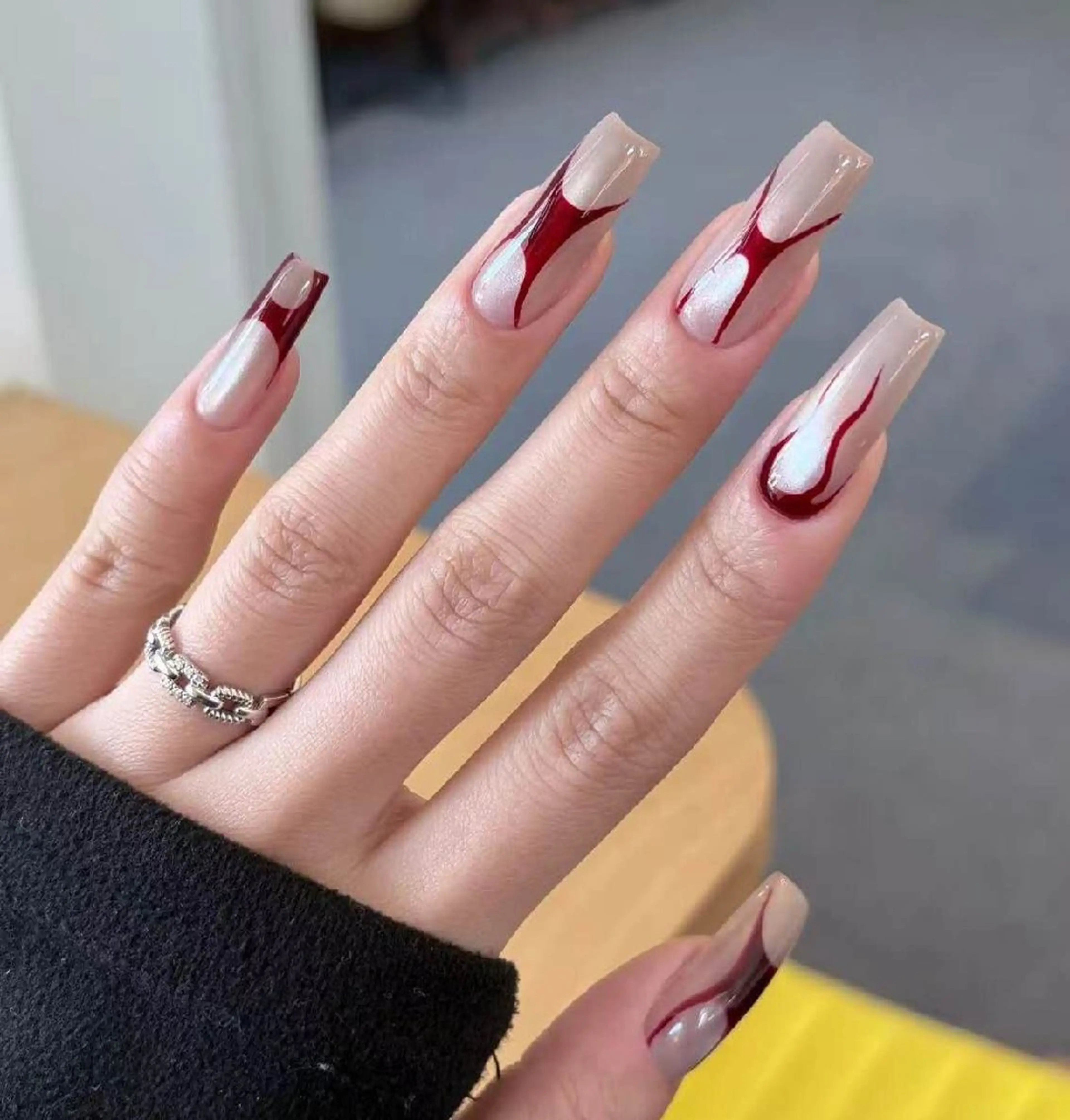 ネイル オーロラネイル フラワーネイル フットネイル フレンチネイル ジェルネイル ハンドネイル Oomiya 服部のネイルデザイン