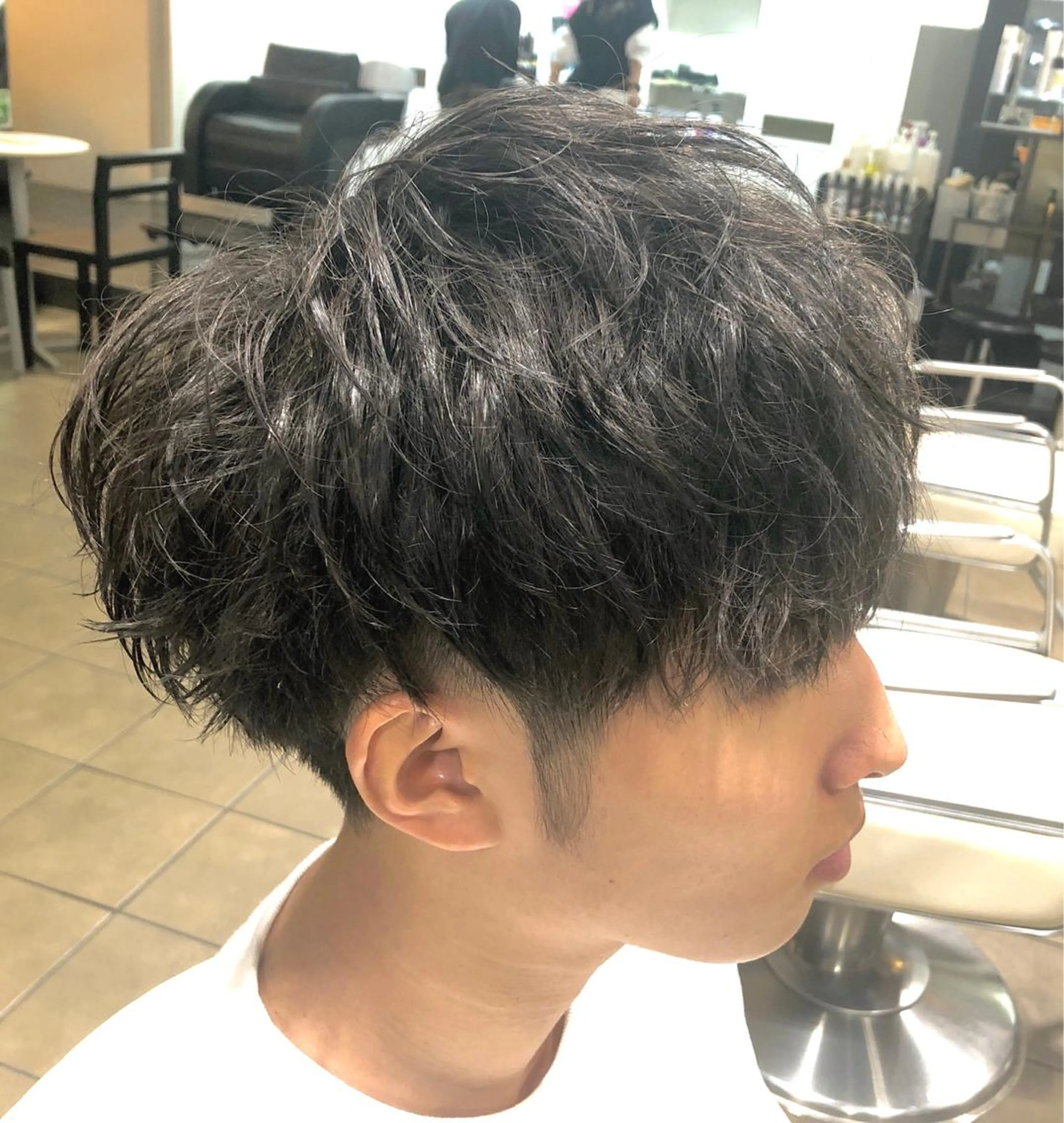パーマ メンズ メンズパーマ メンズ レイヤー ウルフ 弓木啓輔のヘアスタイル