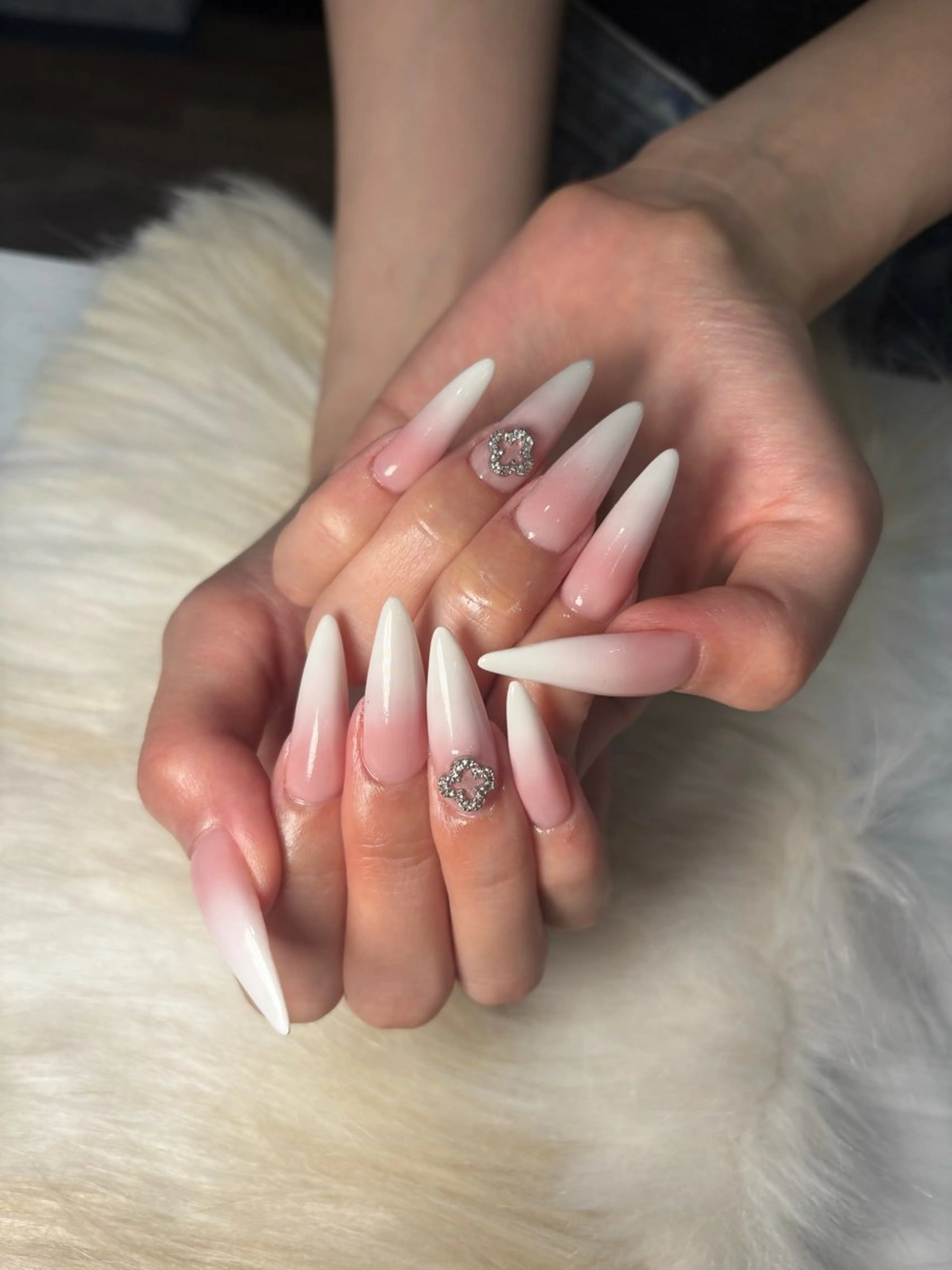 ネイル ハンドネイル Y U K Iのネイルデザイン