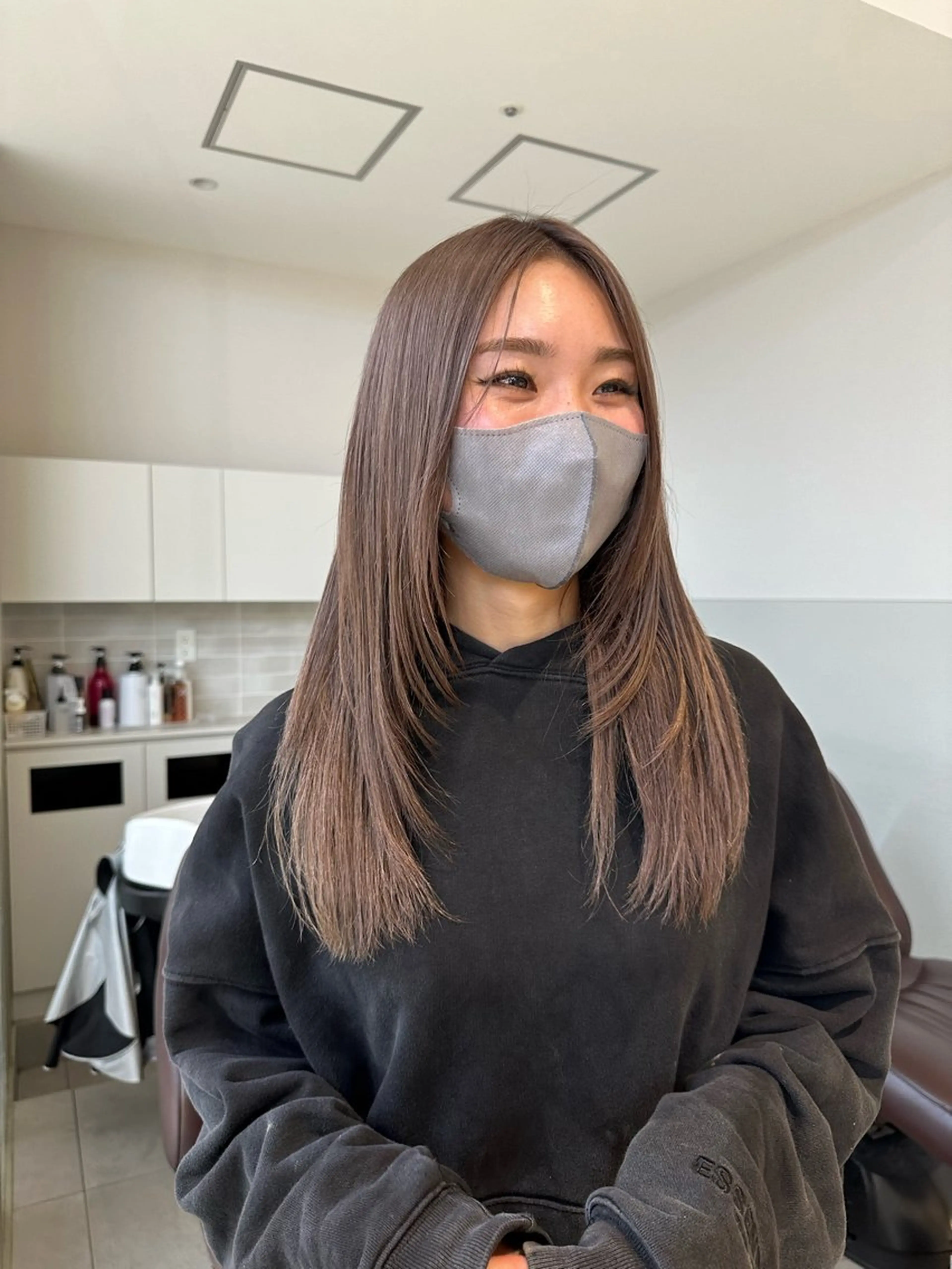 ミディアム カラー ブリーチ ブロンド ケアブリーチ 透明感カラー ダブルカラー レイヤー専門家 ダブルカラー修のヘアスタイル