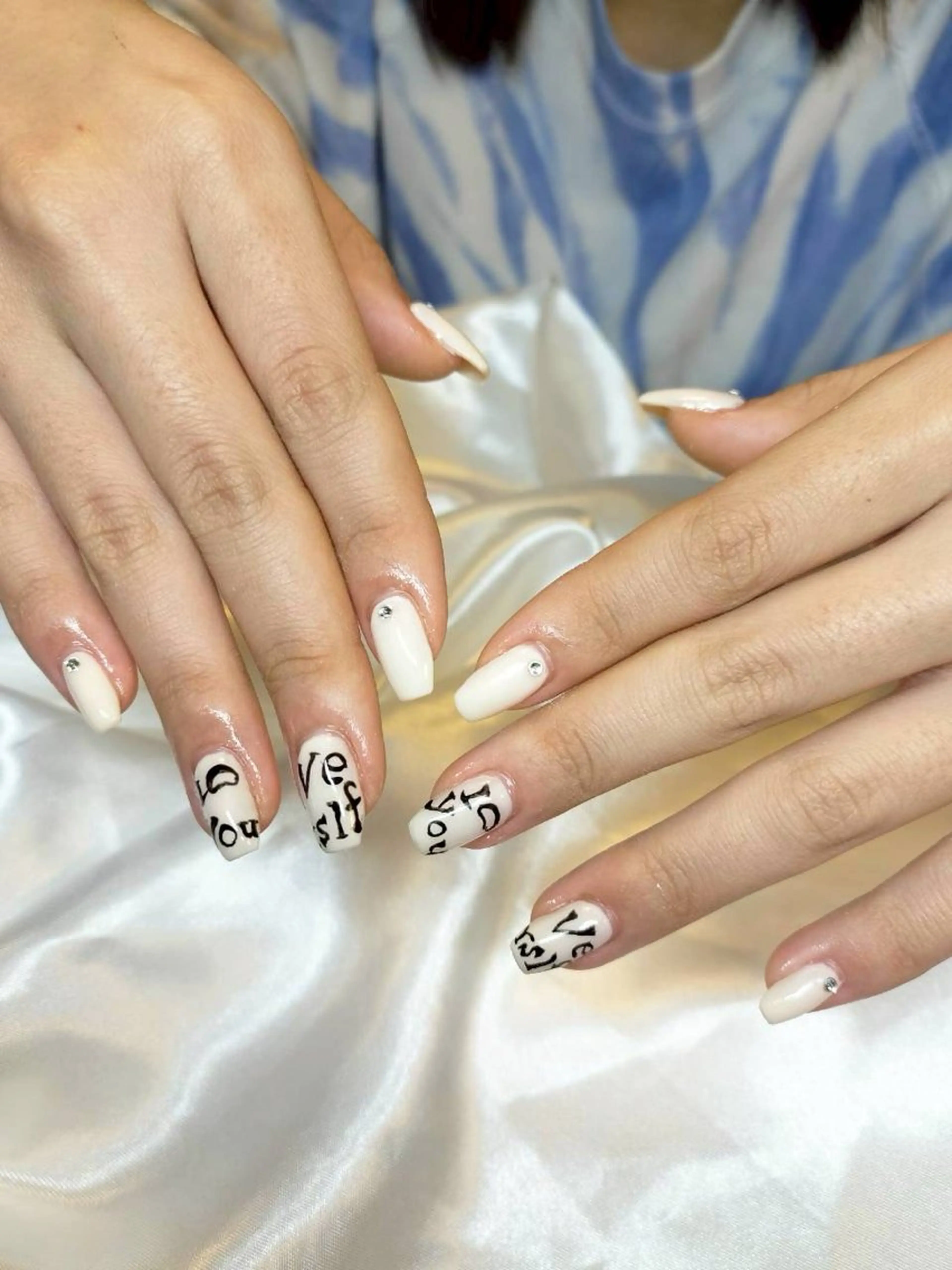 ネイル ハンドネイル lalaroom. nailsalon航空公園店所属・lala room.のネイルデザイン