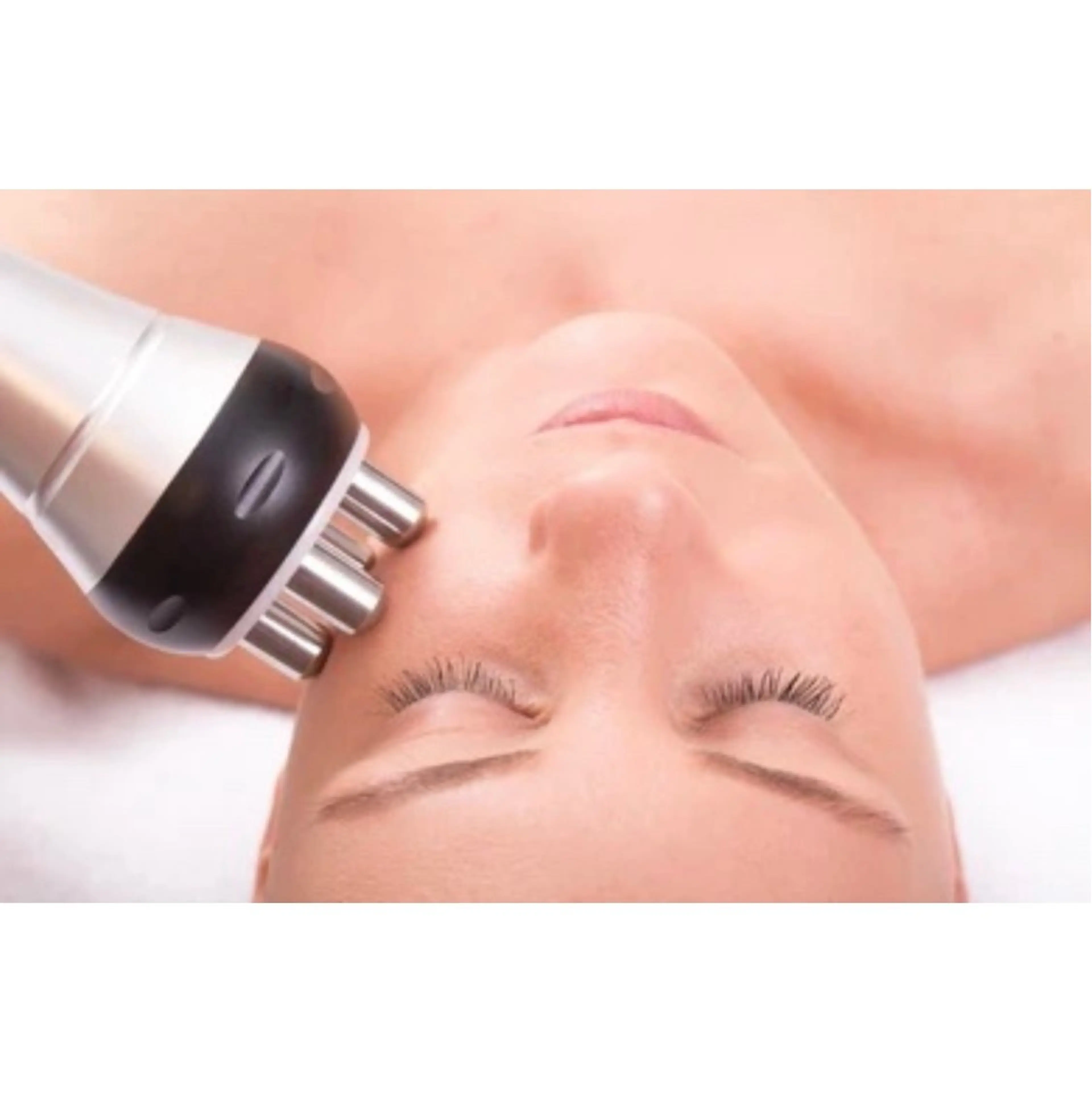 小顔３D リフトフェイシャル【キャビテーション×ラジオ波】の写真