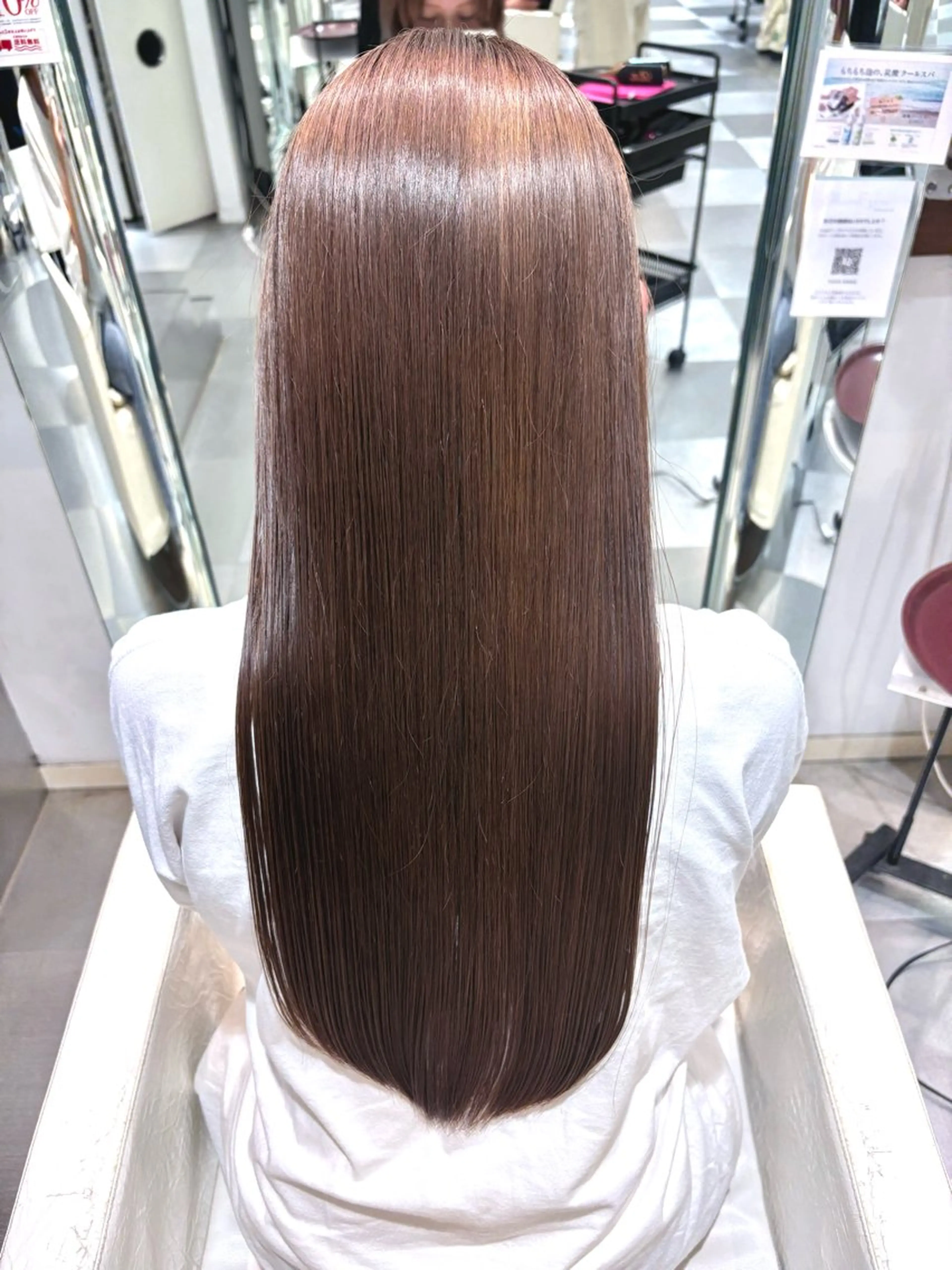 ロング カラー 透明感カラー ダブルカラー ロング ヘアカラー トリートメント 緑川 瑠奈のヘアスタイル