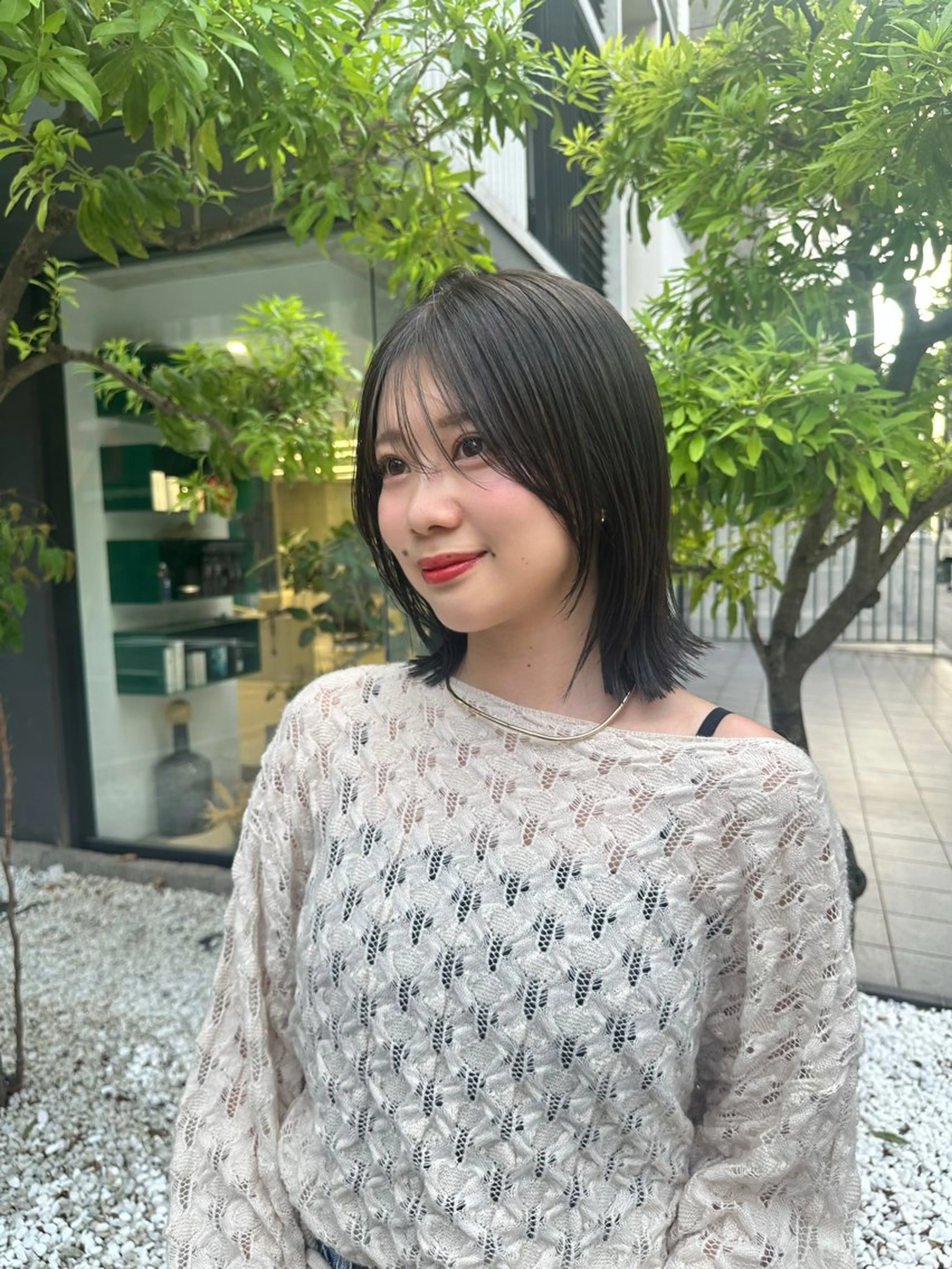 ミディアム カラー ブリーチ グレージュ ブリーチなしカラー オリーブカラー オリーブグレージュ カット ヘアカラー M所属・ハイトーン/透け感 カラー🎀真香のヘアスタイル