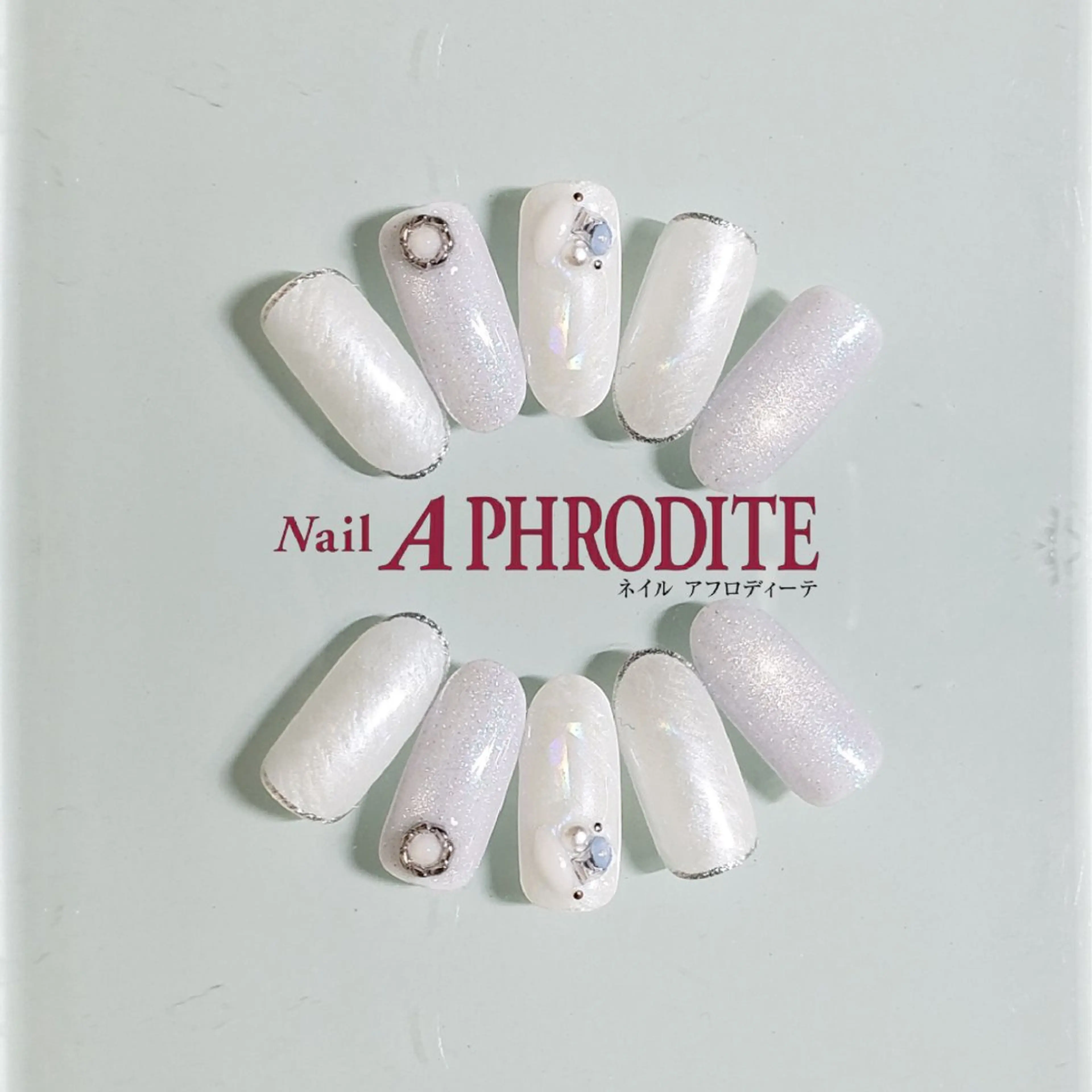 ネイル ジェルネイル ニュアンスネイル スカルプネイル ソフトジェル ネイルチップ ハンドネイル Nail Aphroditeのネイルデザイン