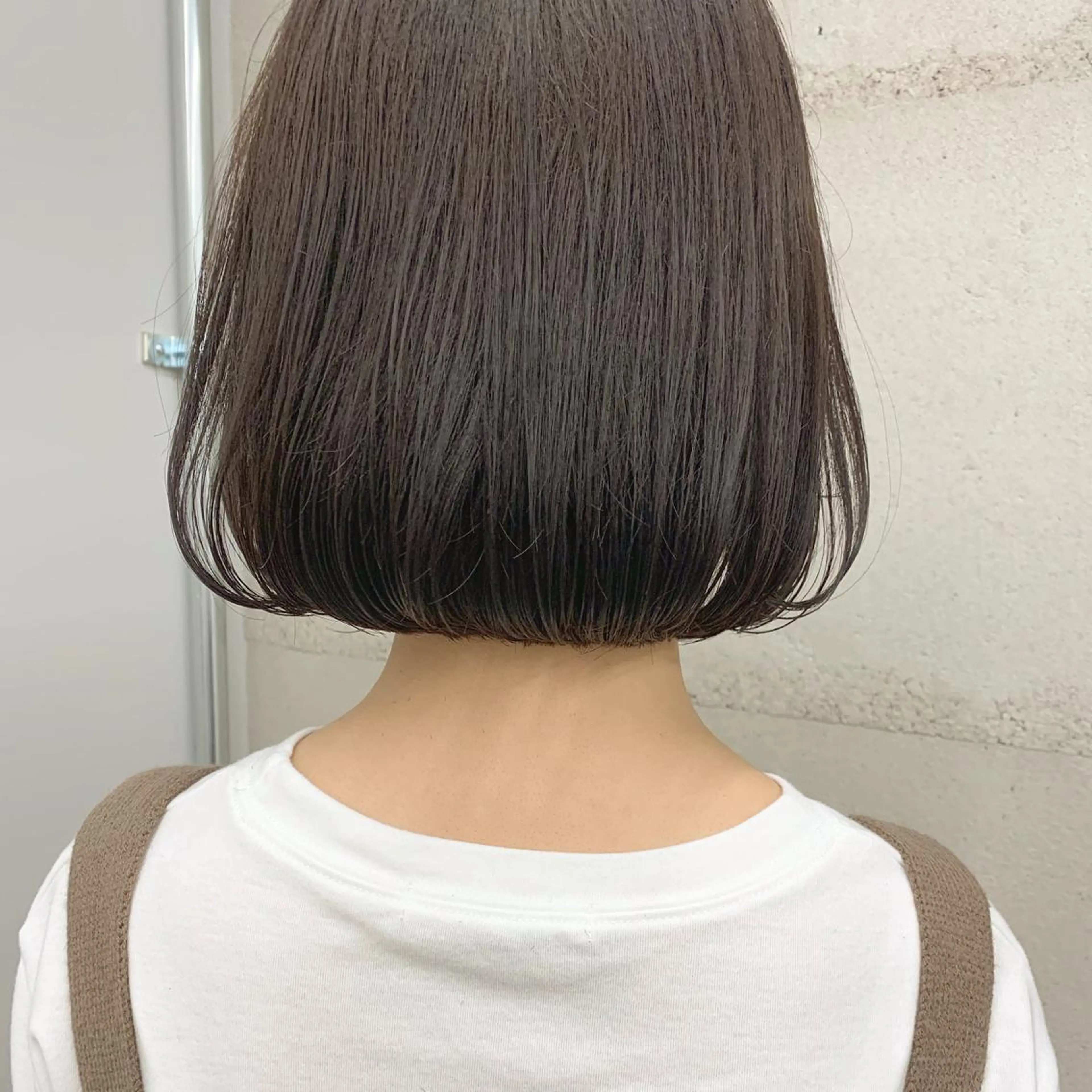 ショート カラー 透明感/オリーブ/ グレージュ/YUKAのヘアスタイル