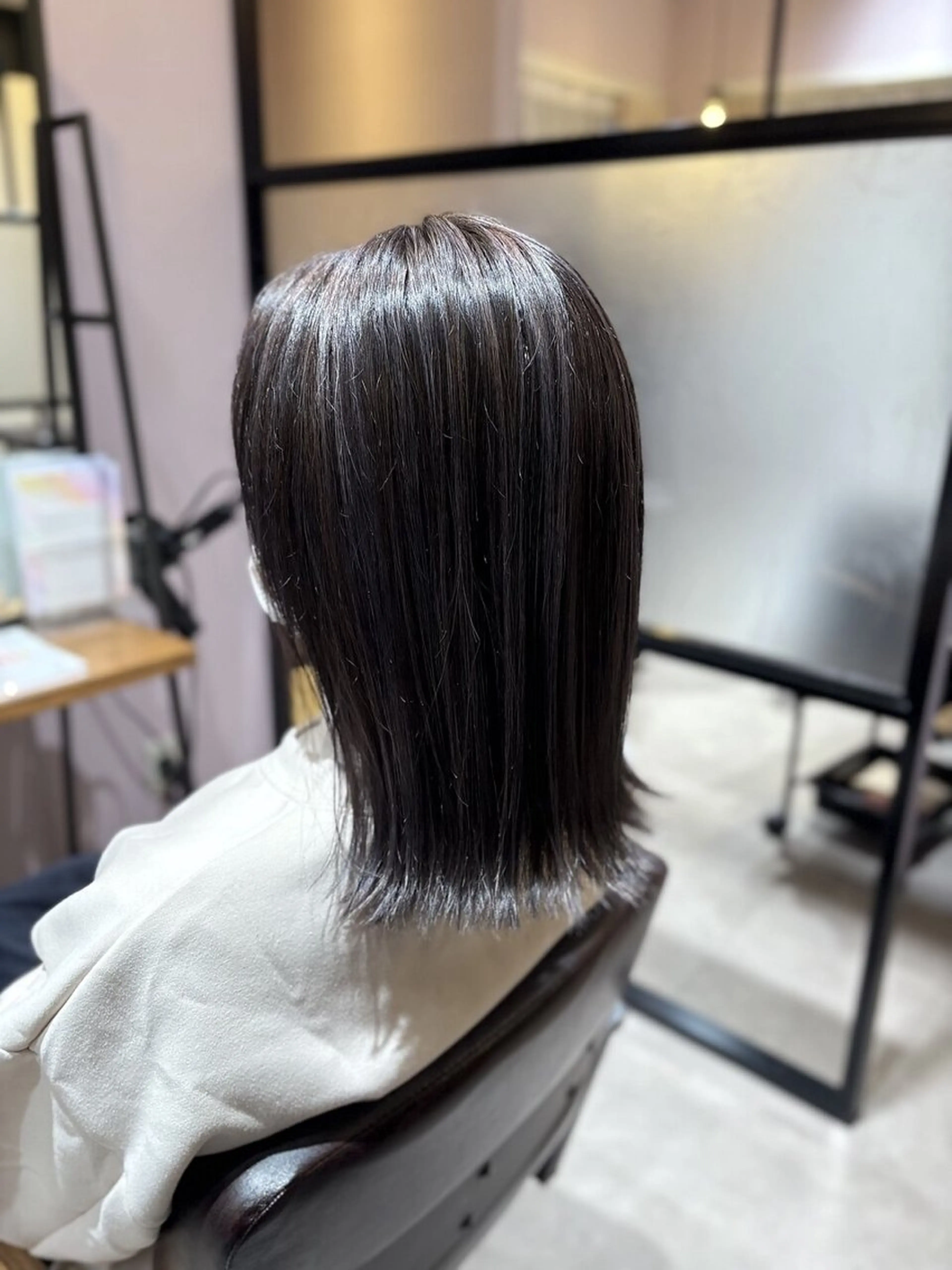 カラー 西原 愛紗のヘアスタイル