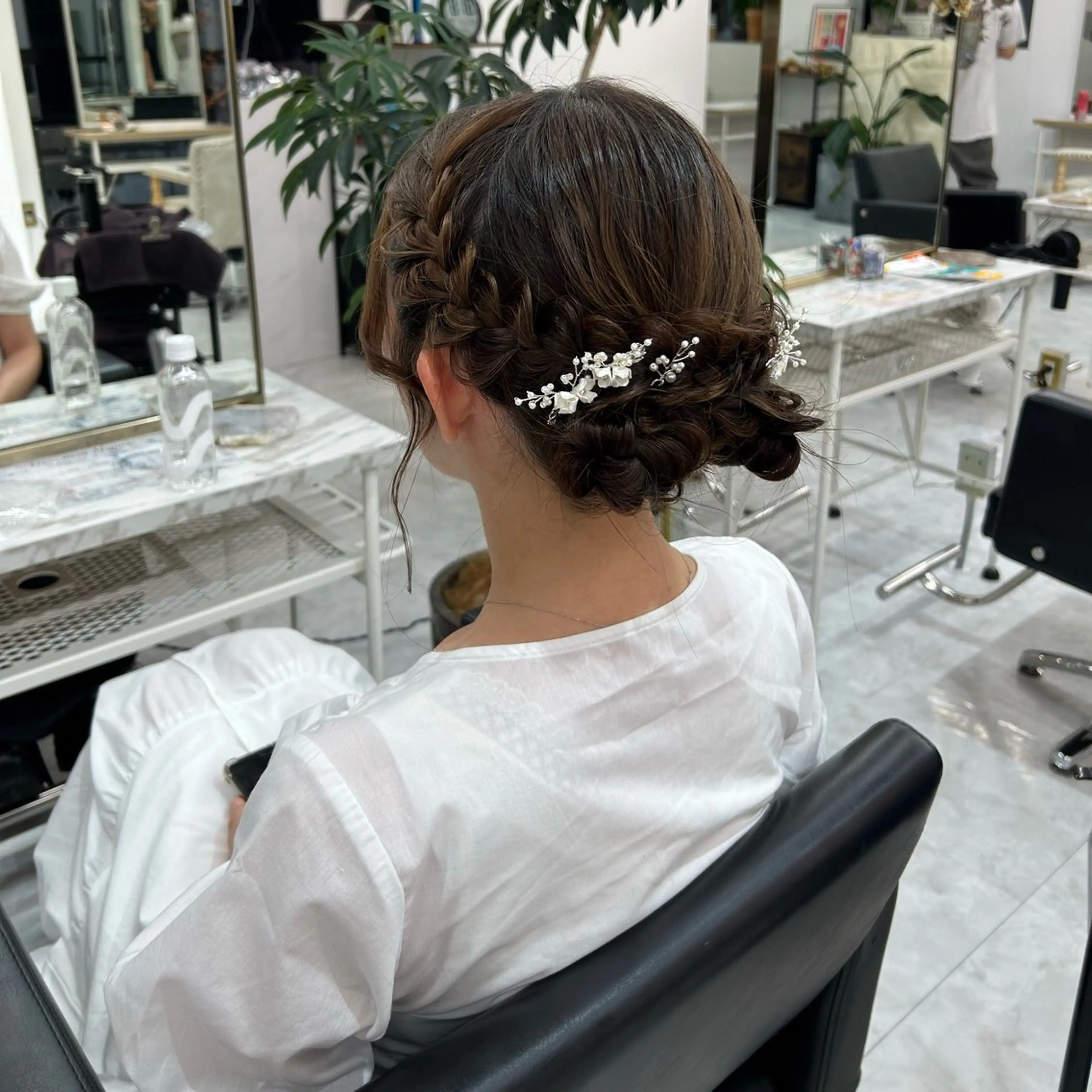 セミロング ヘアアレンジ 🥀YUIHA🥀 テザインカラー♥のヘアスタイル