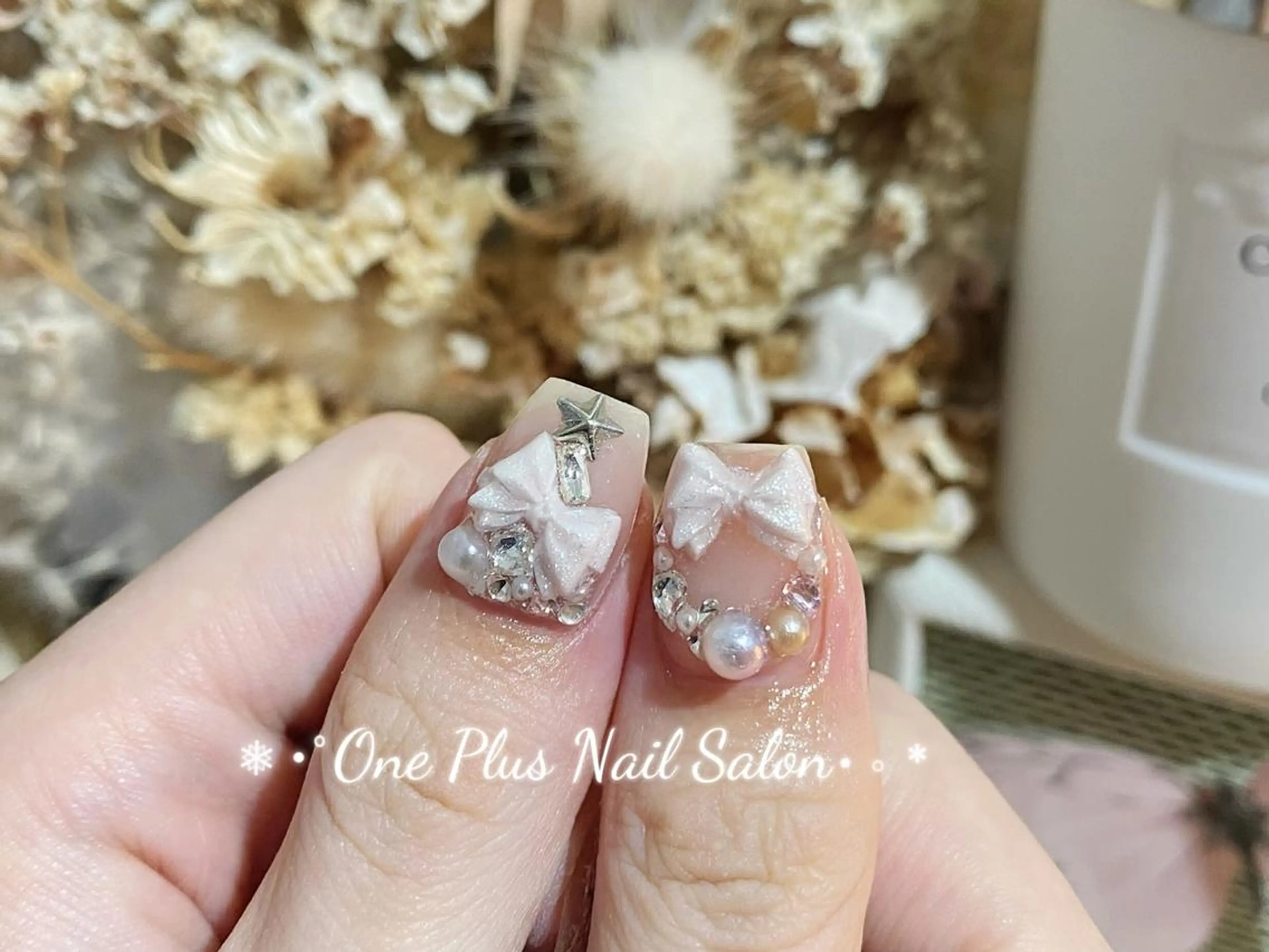 ネイル ハンドネイル One Plus キキのネイルデザイン