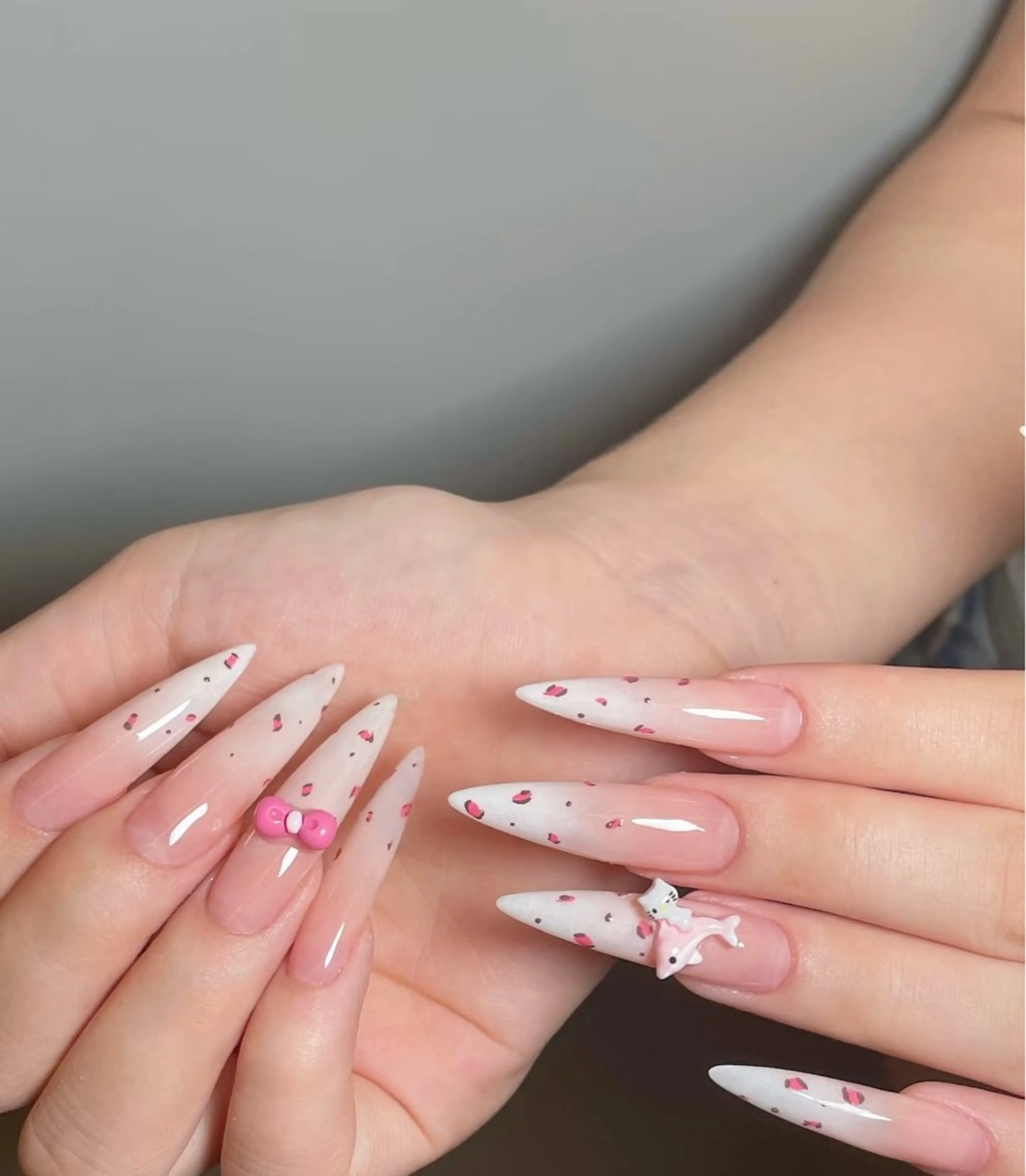 ネイル アートネイル オーロラネイル チークネイル フレンチネイル ガラスフレンチ ハンドネイル 🎀🎀YooLi Nail Salonのネイルデザイン