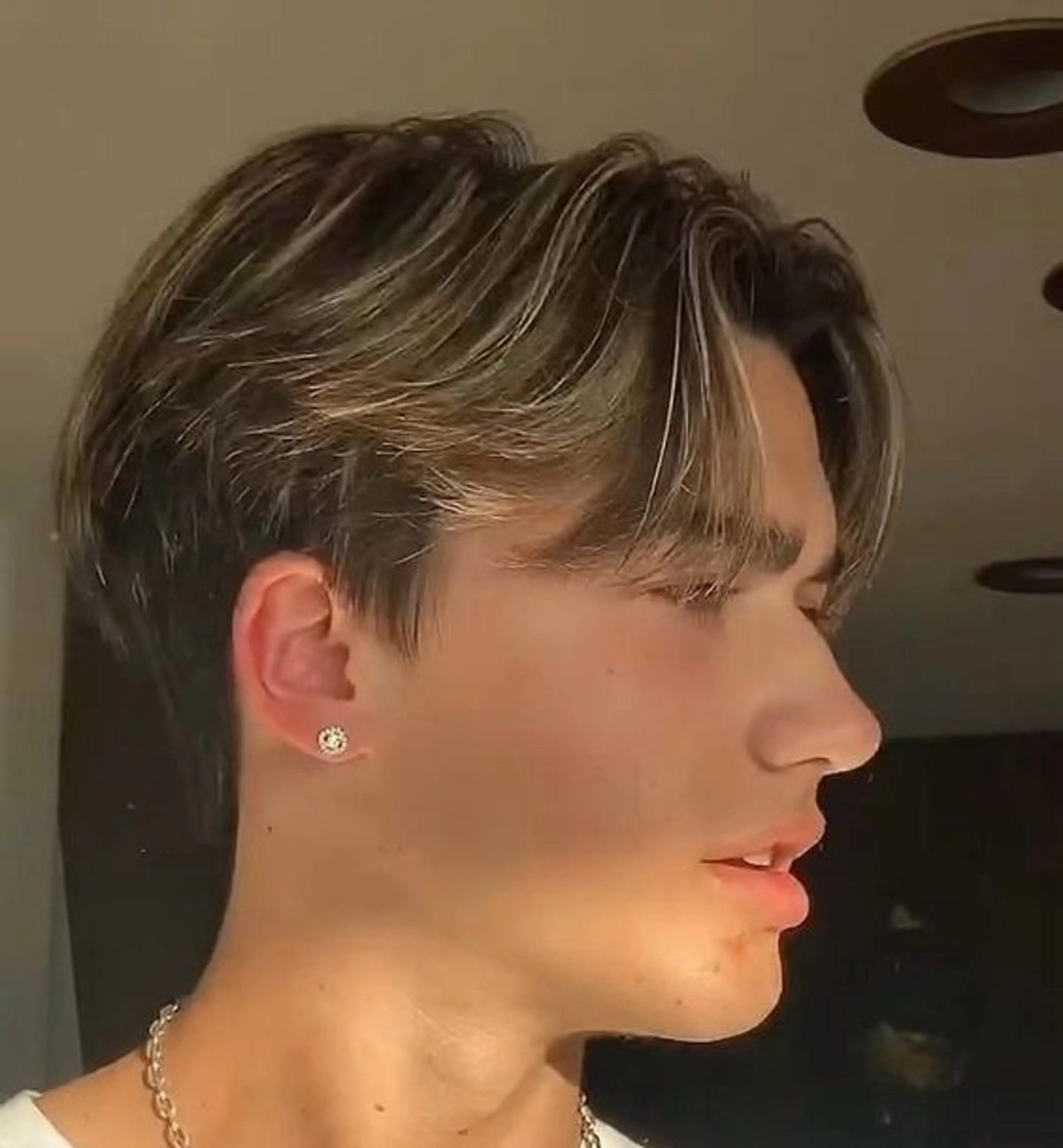 ミディアム レイヤーカット バレイヤージュ職人 🔥代表YU-SHIのヘアスタイル