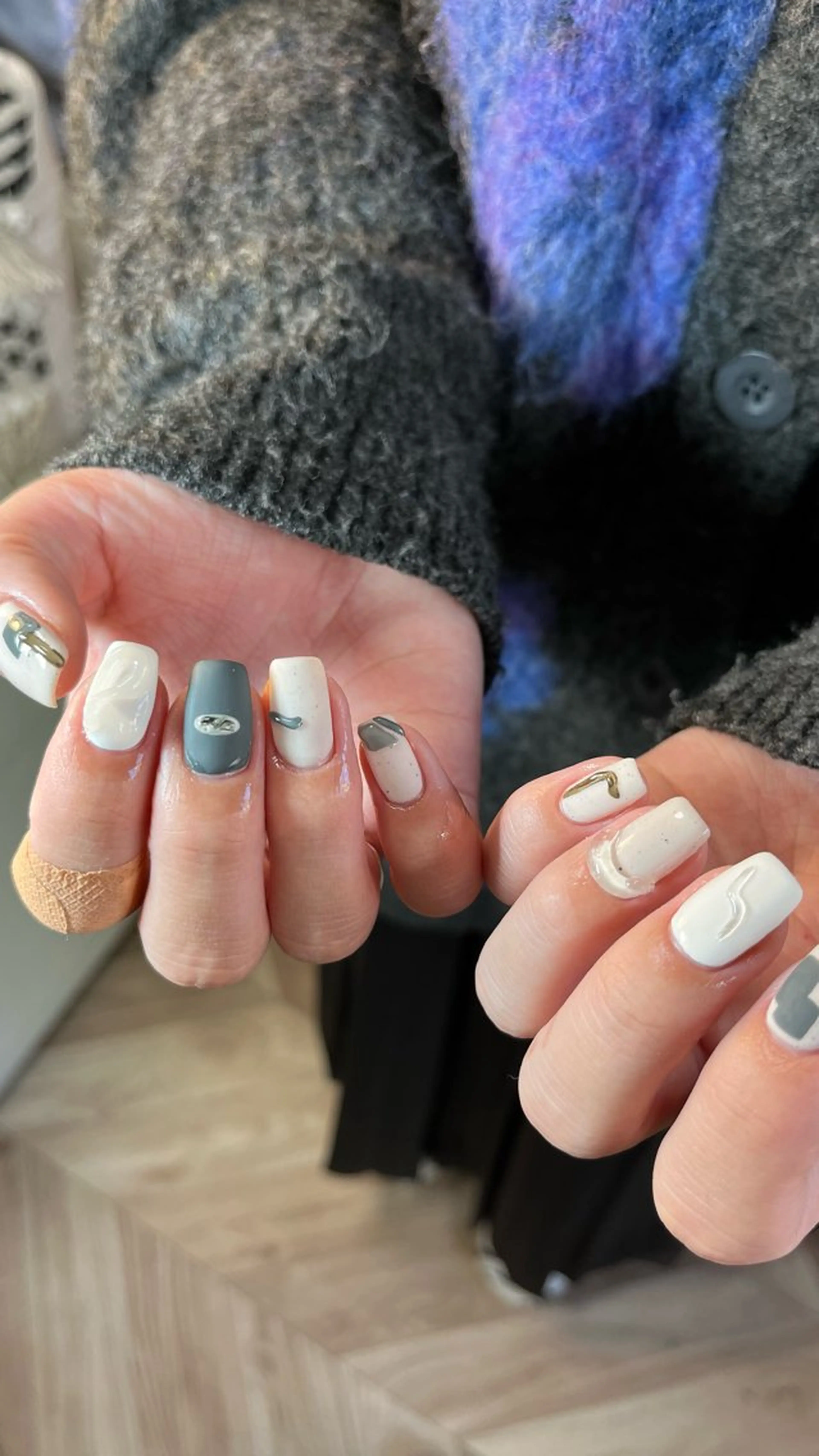 ネイル ハンドネイル Amber21.所属・Nagahama Akariのネイルデザイン