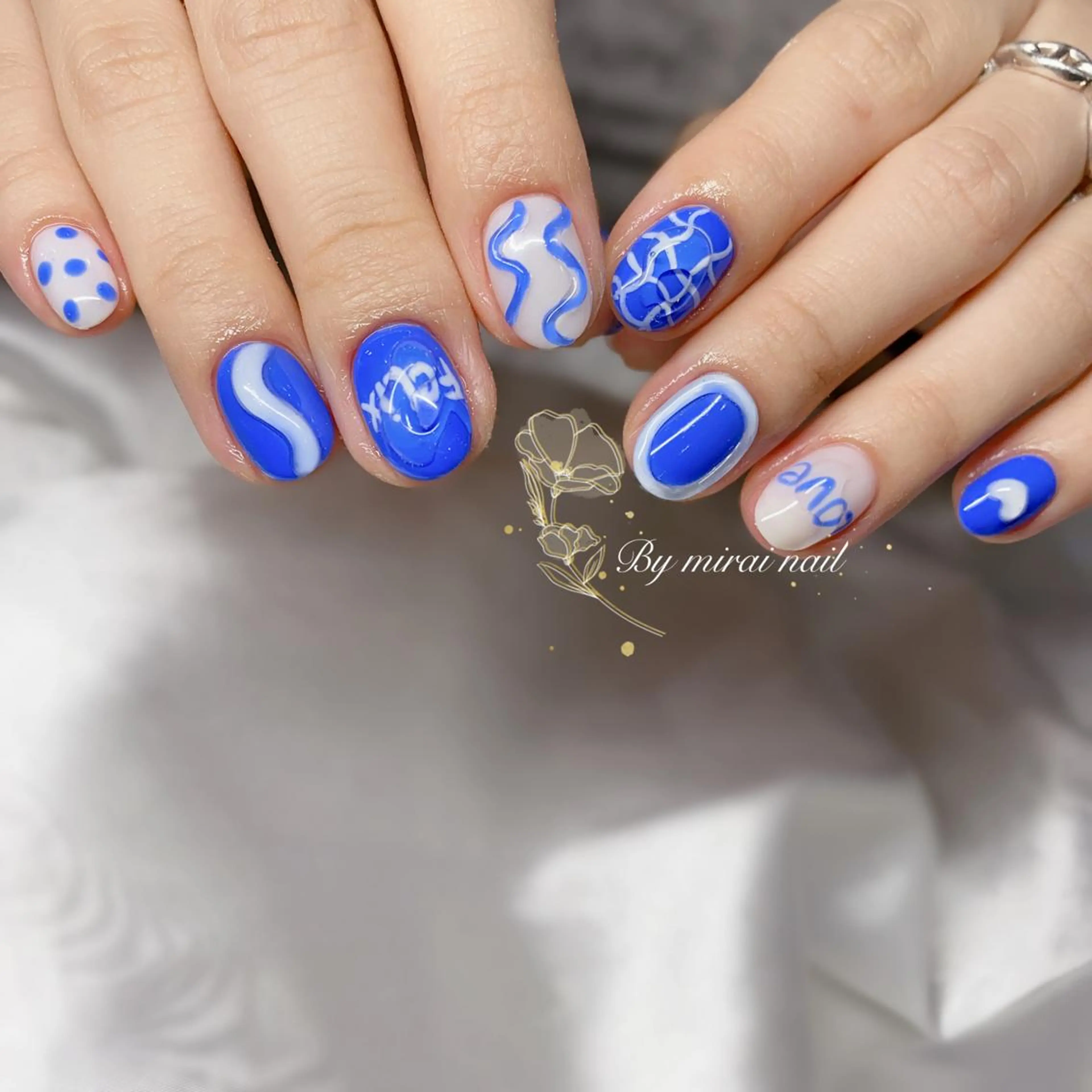 ネイル ネイルサロン 9Carats神田のネイルデザイン