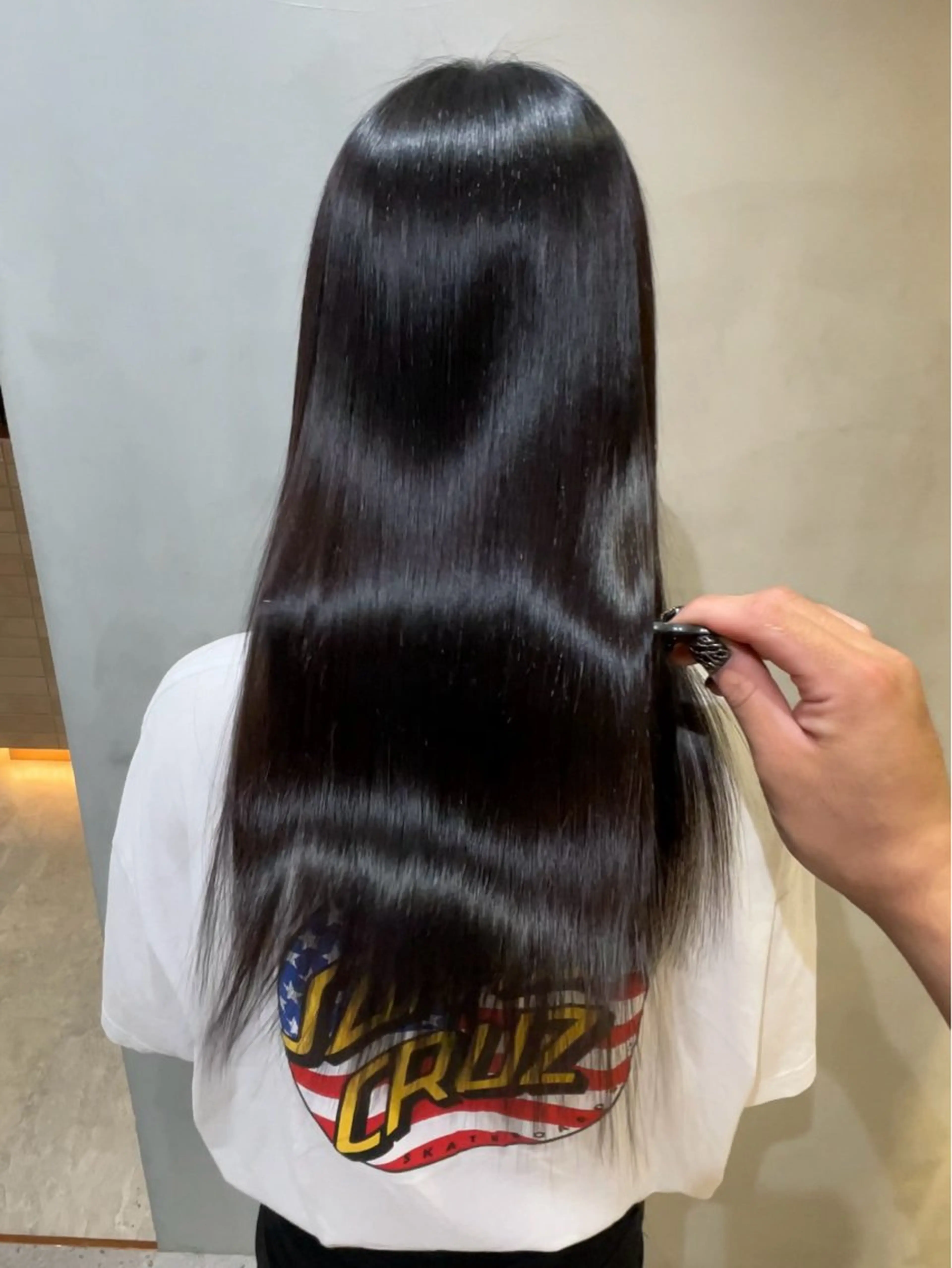 ロング 髪質改善 縮毛矯正 髪質改善サロンR’eel銀座所属・🌹圧倒的な縮毛矯正 🌹篠崎祥吾のヘアスタイル