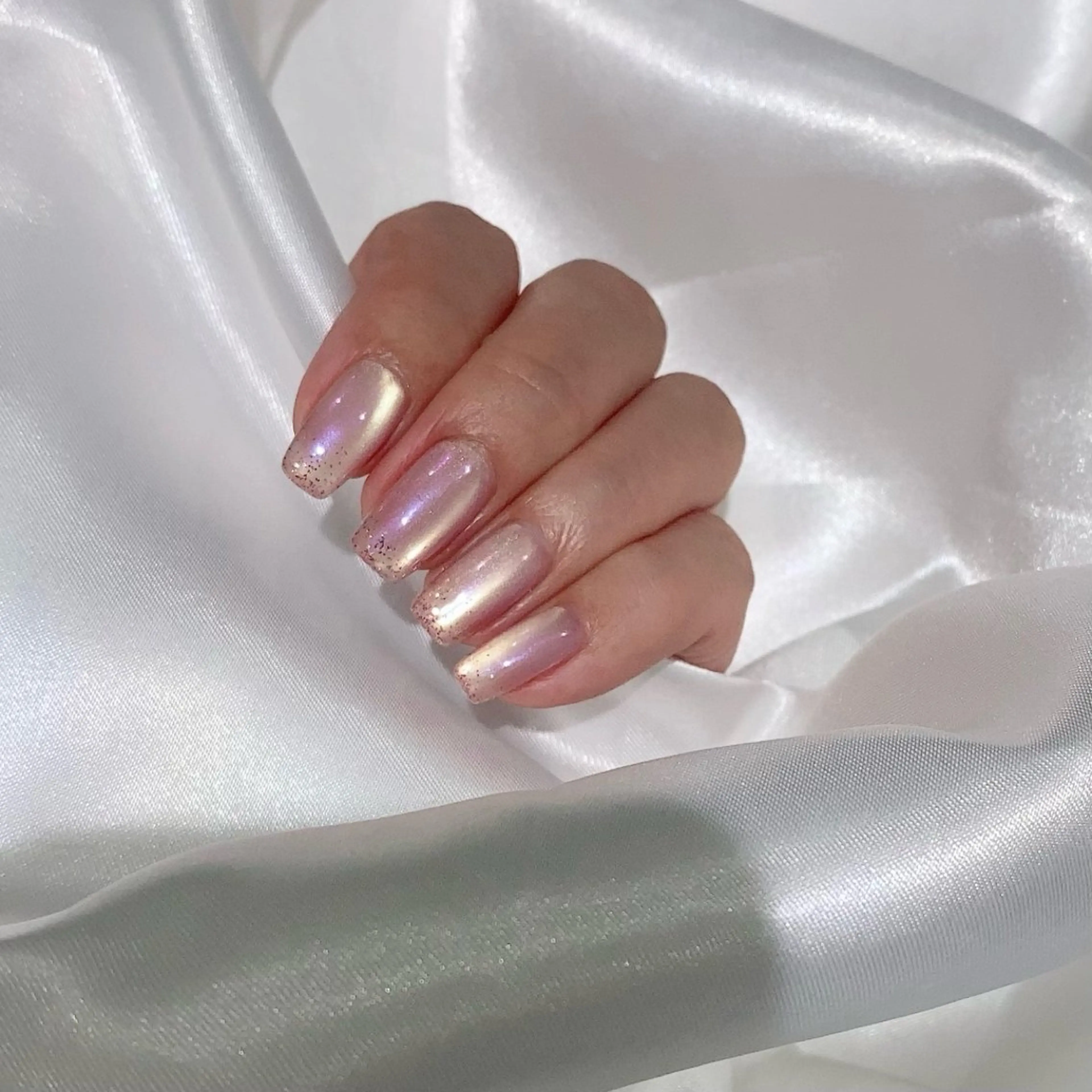 ネイル 氷ネイル・うるうるネイル ラメ(グリッター) プライベートサロン Rのネイルデザイン