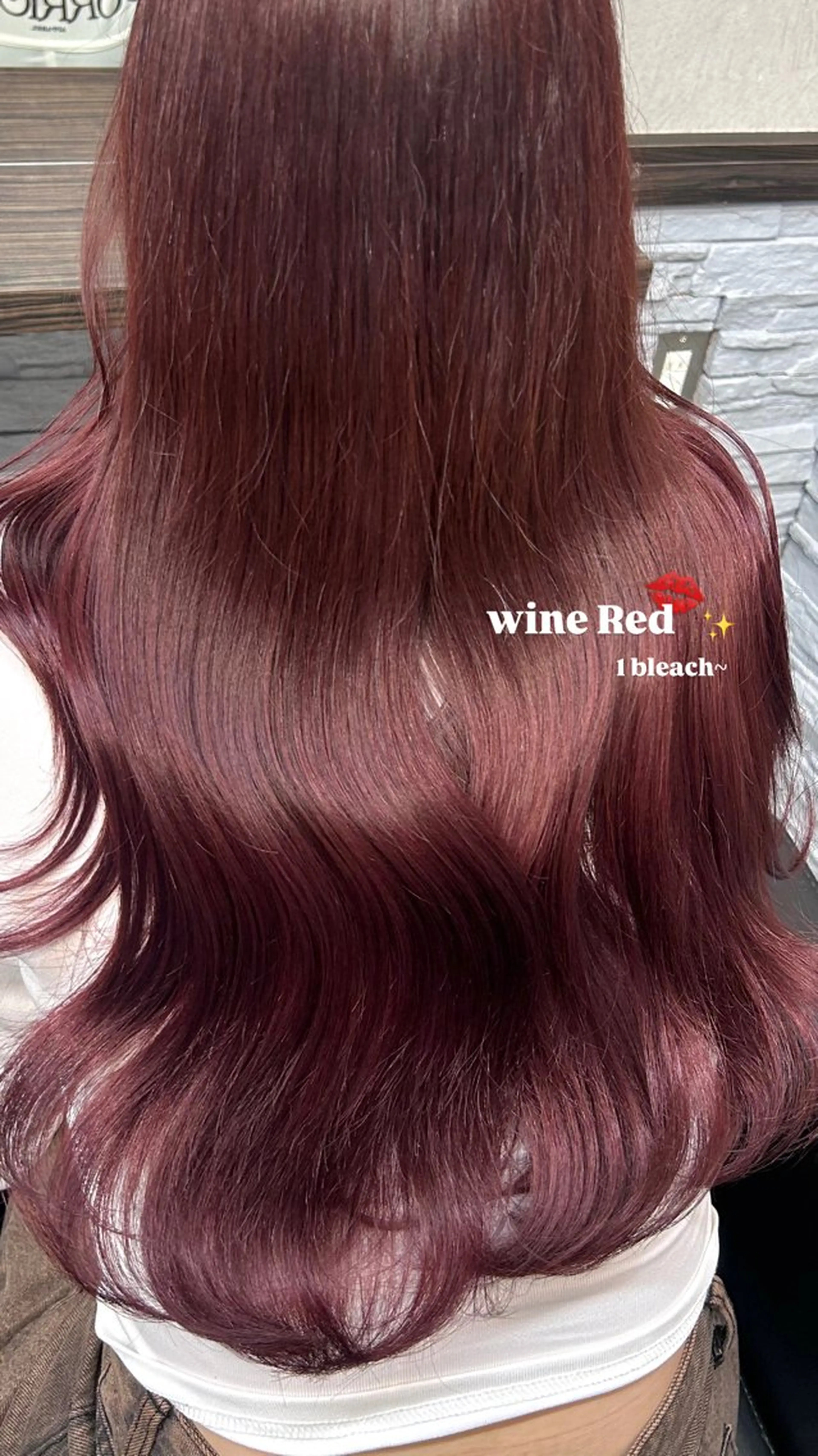 ロング カラー レッドカラー トリートメント moe🎀 透明感カラーのヘアスタイル