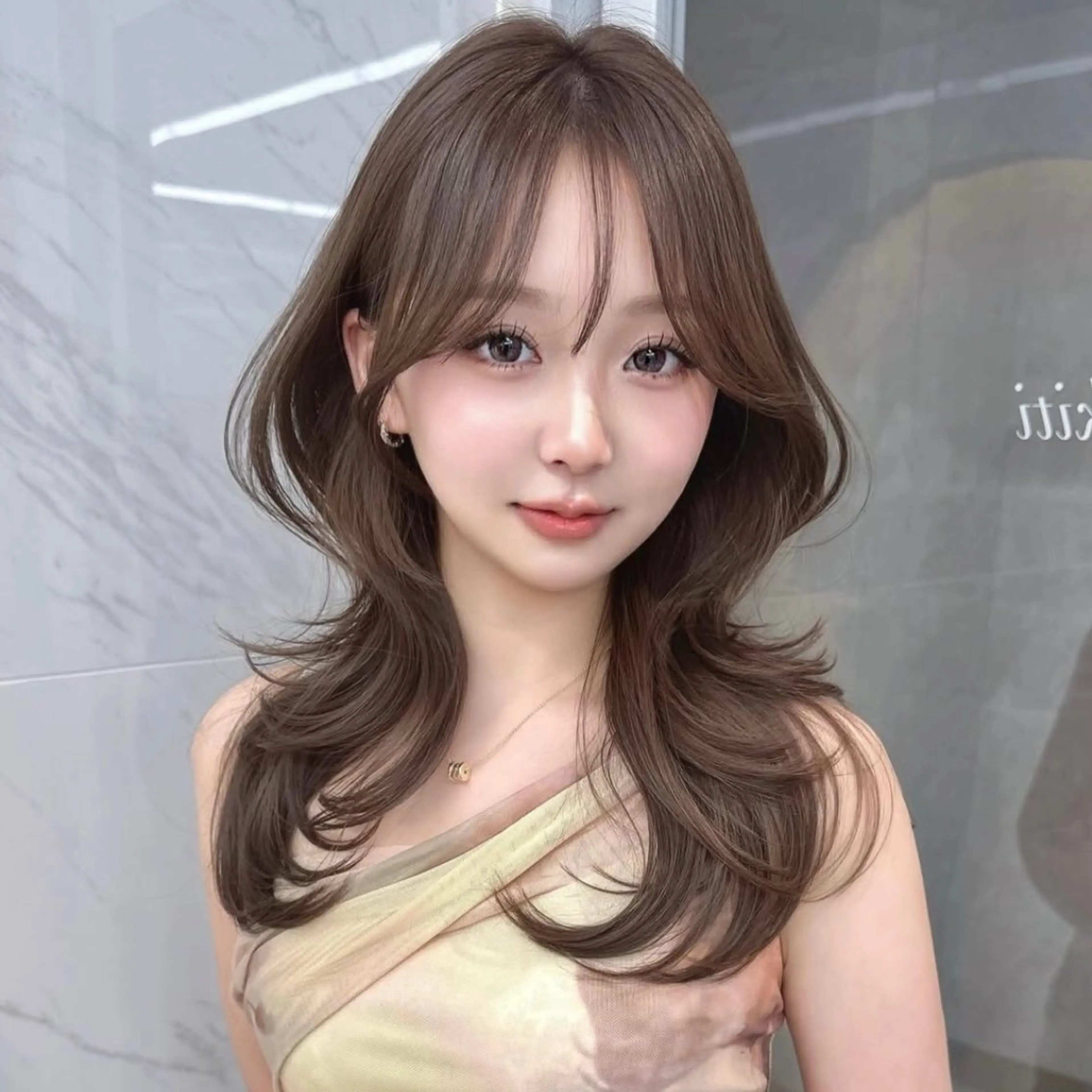 ロング カラー ヘアアレンジ ブラウンカラー マロンブラウン 韓国風ヘア レイヤーカット カット ヘアカラー ヘアセット kiti所属・kana 栄美容師/韓国ヘアのヘアスタイル