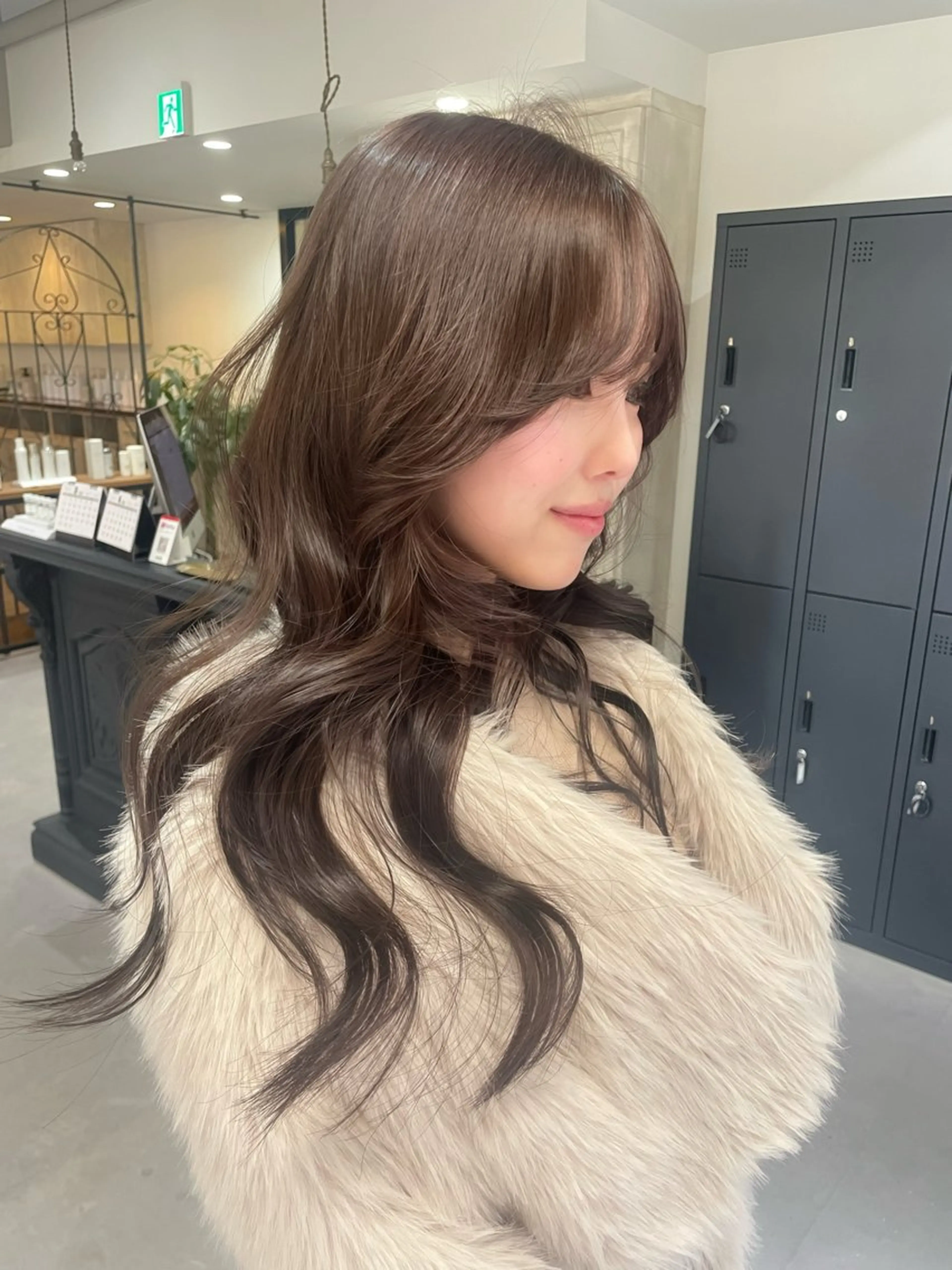 ロング ヘアカラー 梅田韓国ヘア kiara🩷彡のヘアスタイル