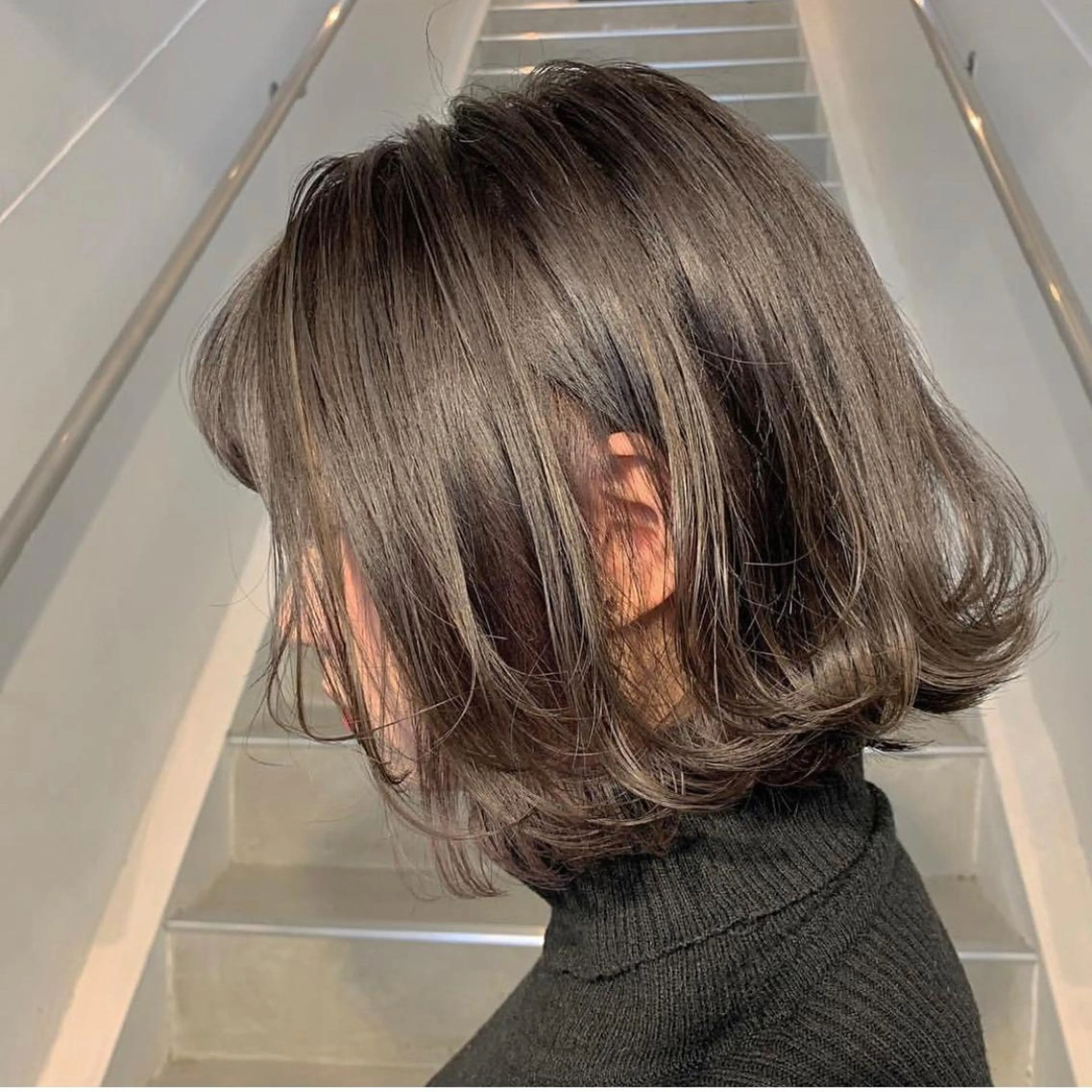 ミディアム カラー Hair & make Lamp所属・梅田のブリーチ特化 美容師KAI🥰のヘアスタイル