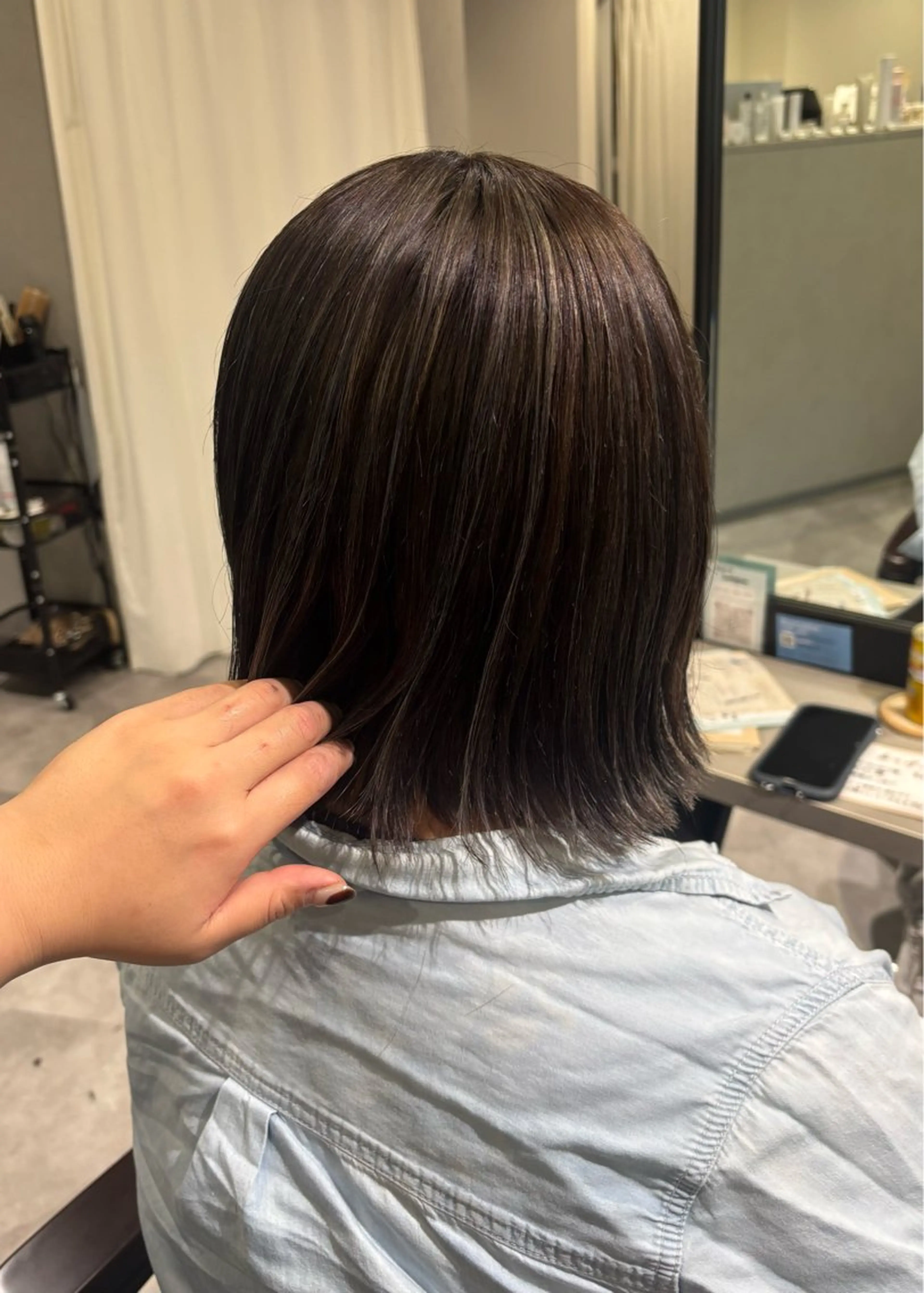 ミディアム ハイライト カット ヘアカラー 長尾ゆりの/ボブ/ ベージュ/ハイトーンのヘアスタイル