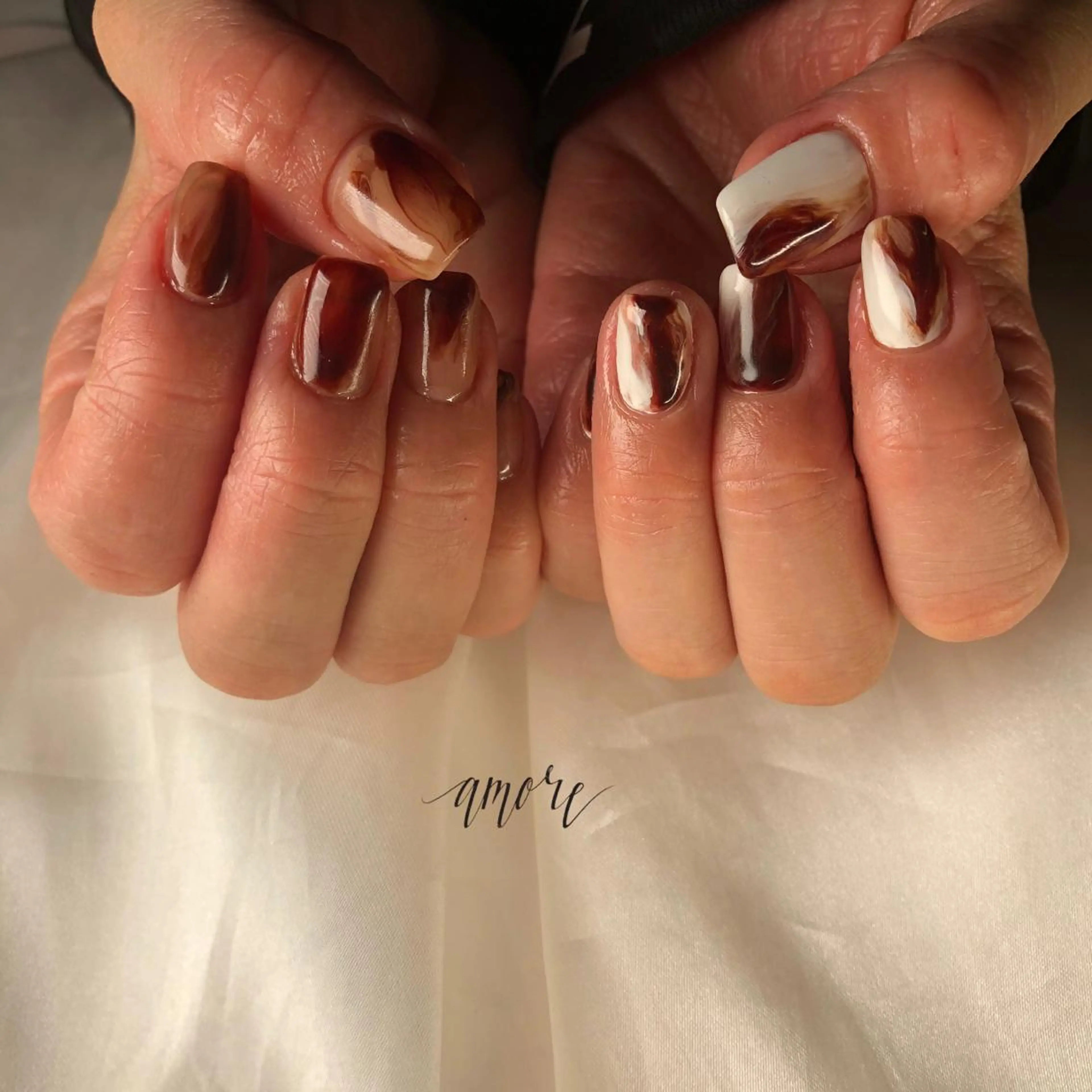 ネイル ジェルネイル 氷ネイル・うるうるネイル キラキラネイル マグネットネイル ミラーネイル You kyehwaのネイルデザイン