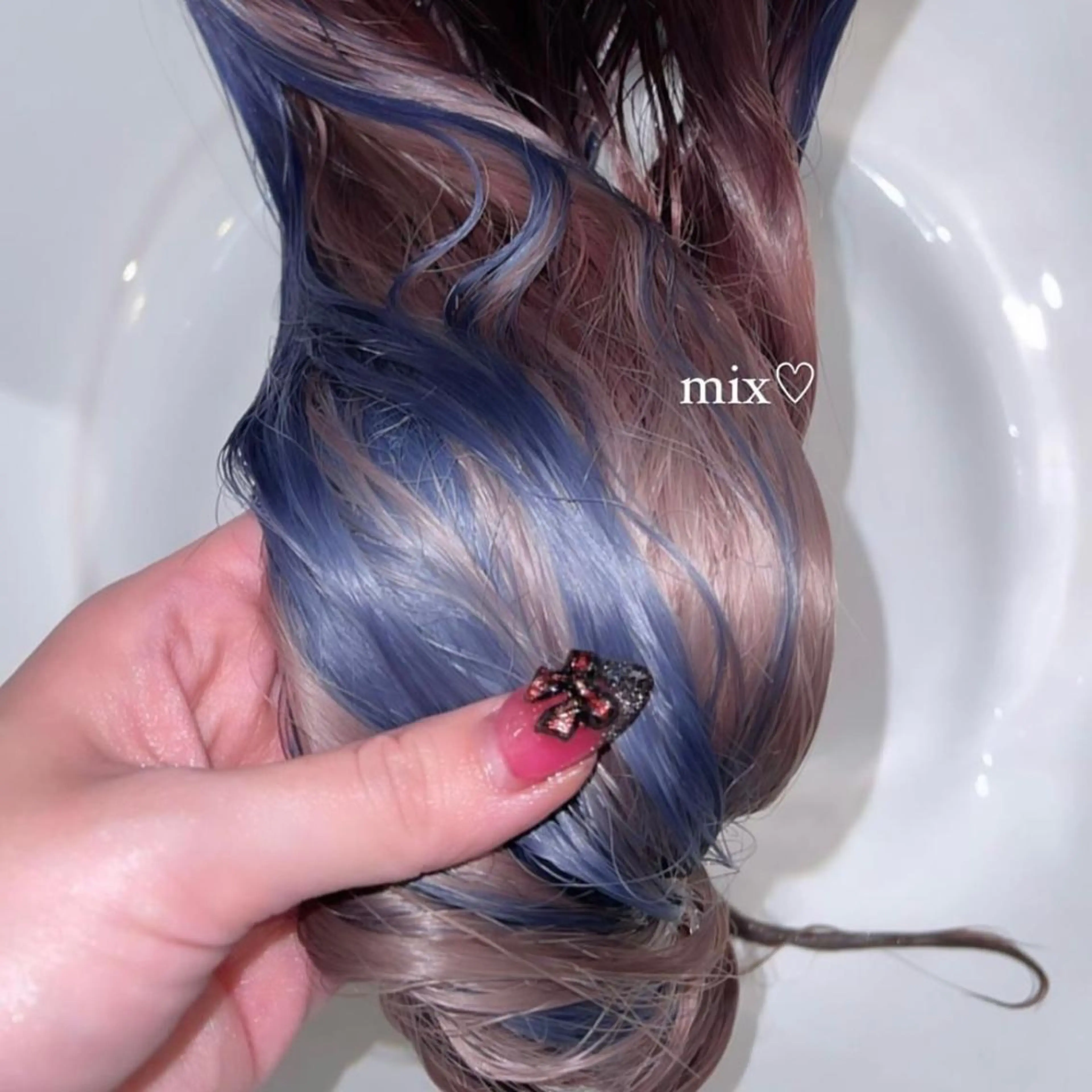 ロング カラー NAIL and EYELASH ALPHA.所属・ALPHA. 姫繇のネイルデザイン