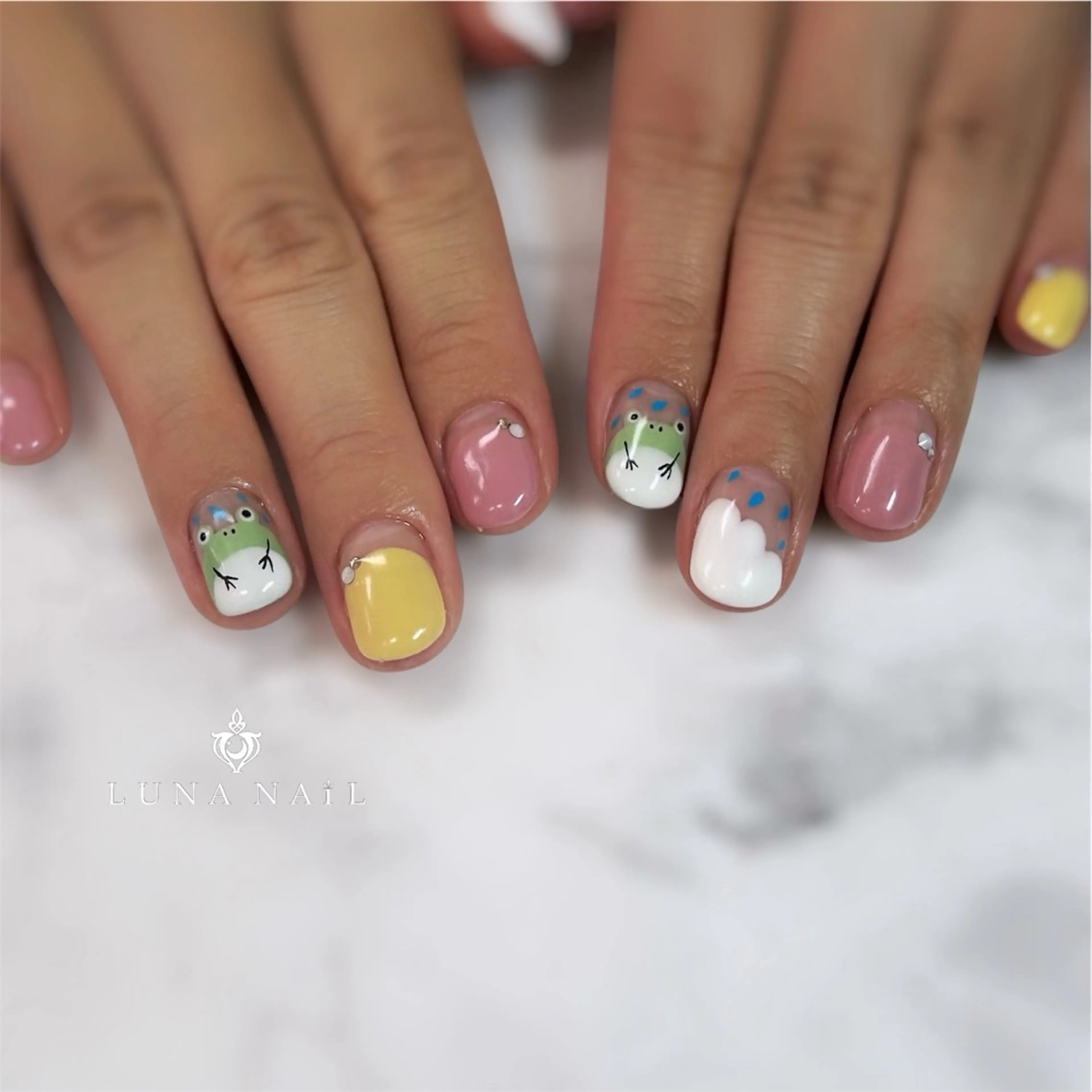 ネイル ハンドネイル アトリエ　ミモザ所属・いまむら あかりのネイルデザイン