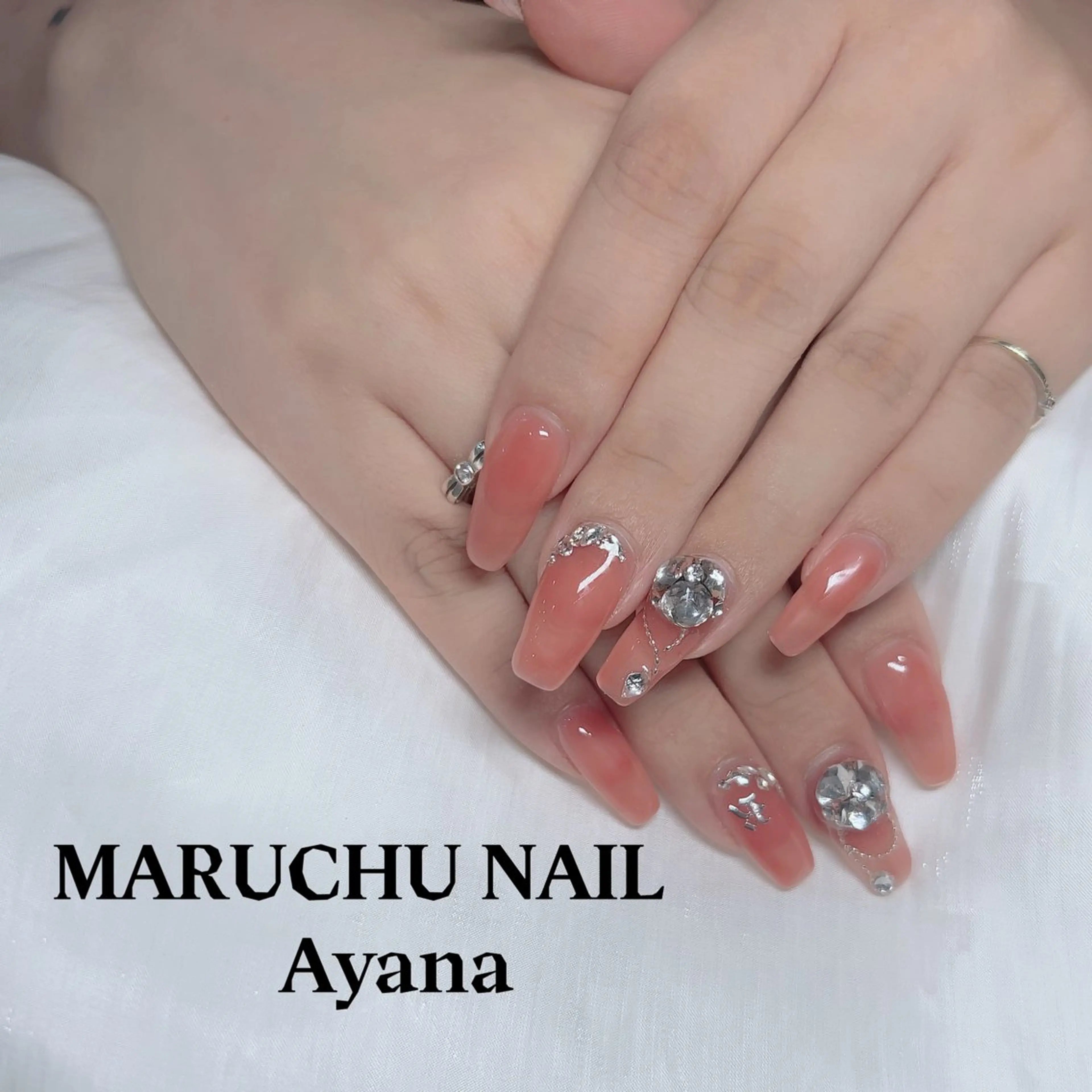 ネイル MARUCHU Ayanaのネイルデザイン