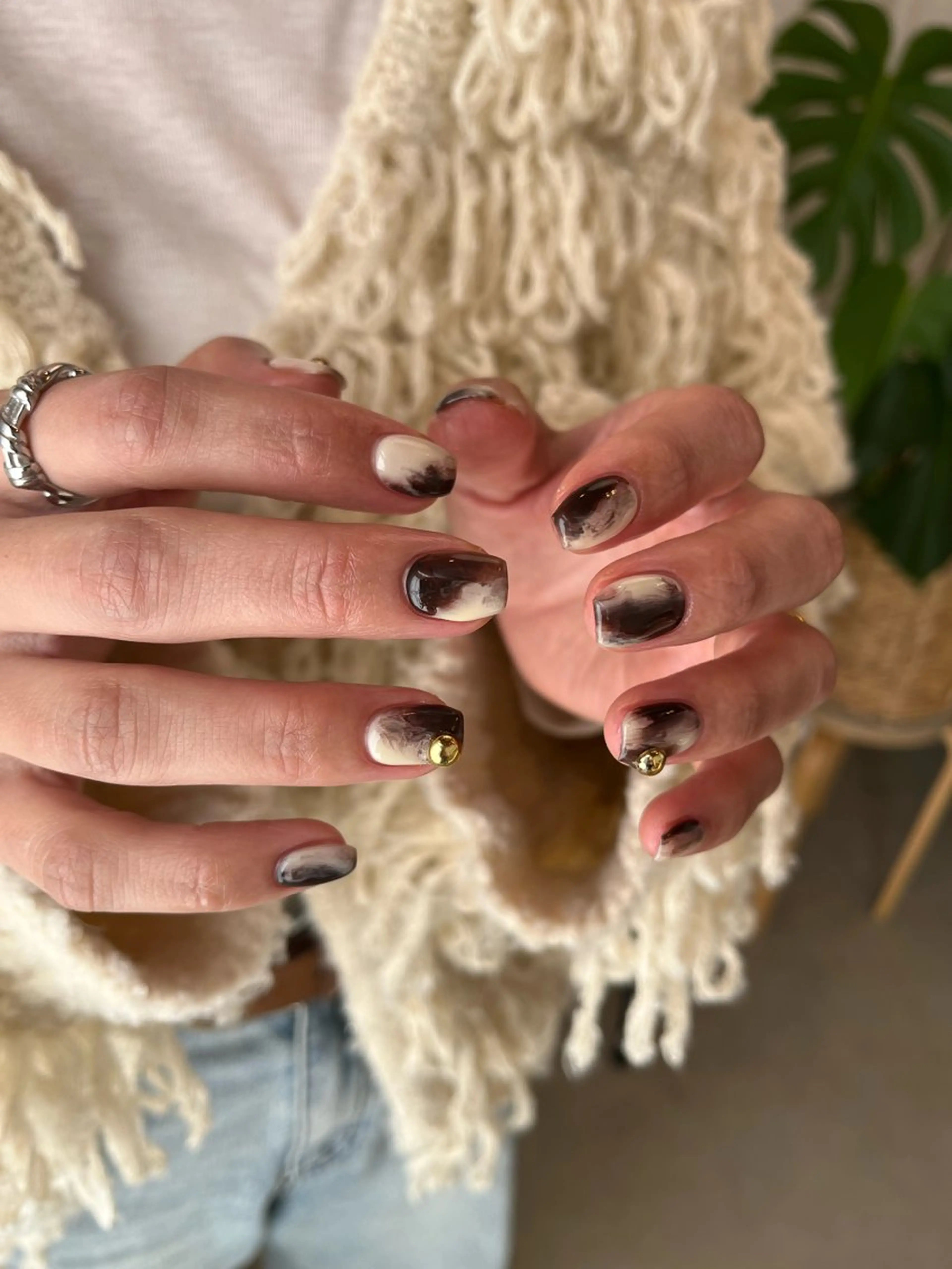 ネイル ハンドネイル aiu  ｱｲﾕｰ ちひろのネイルデザイン