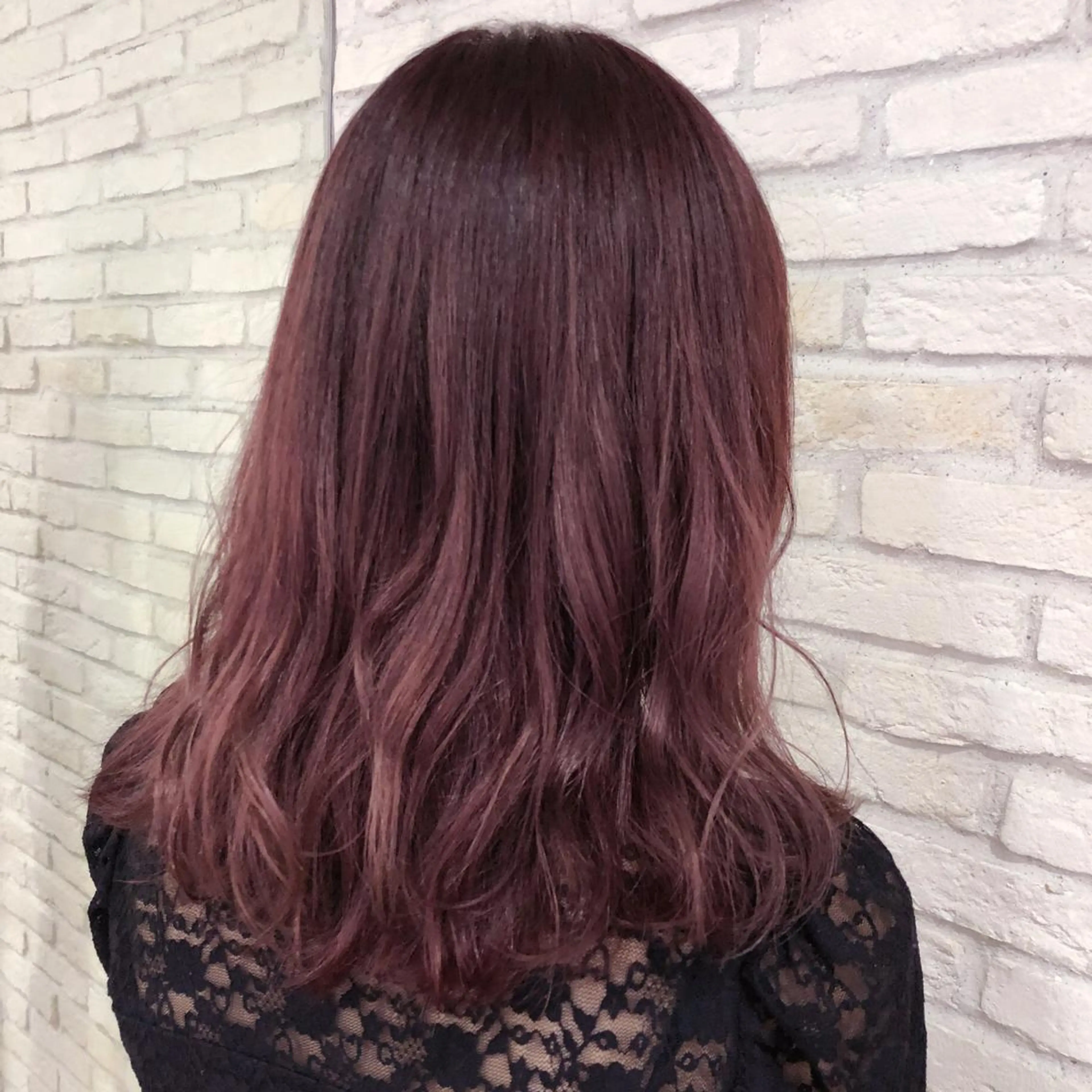 ミディアム カラー ピンクカラー HAUS 片山みほのヘアスタイル