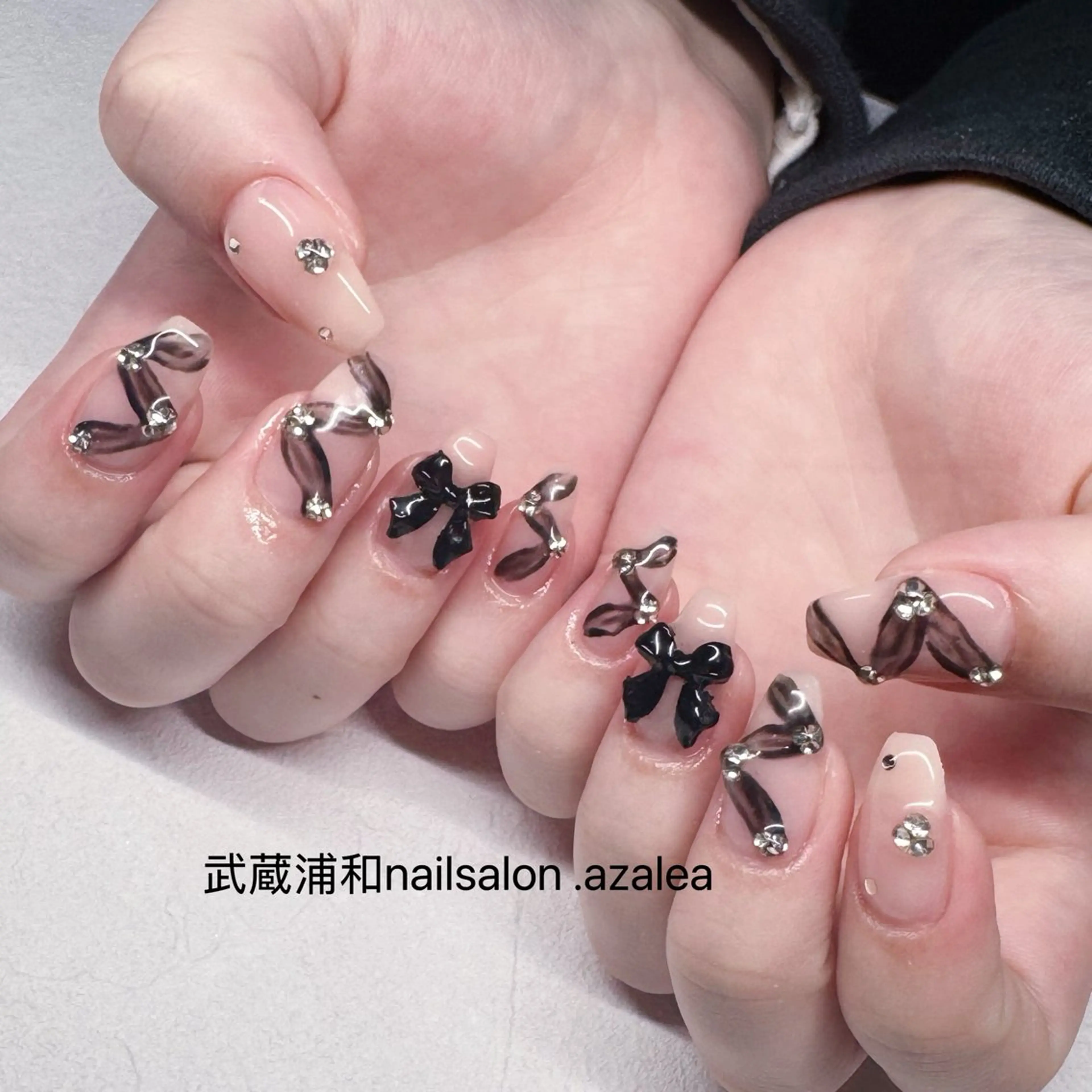 ネイル ハンドネイル R inのネイルデザイン