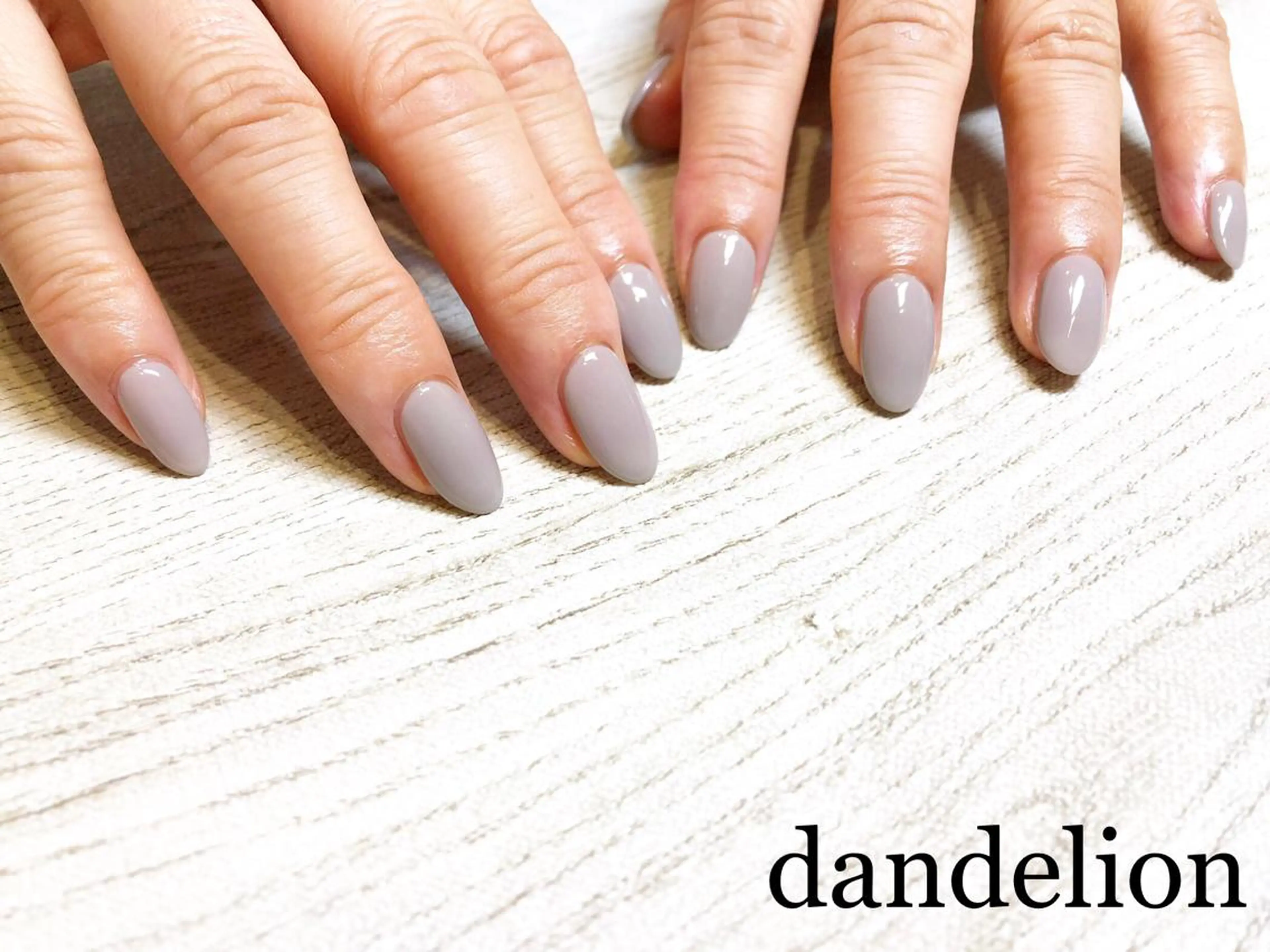 ネイル ハンドネイル ハンドケア dandelion ダンデライオンのネイルデザイン