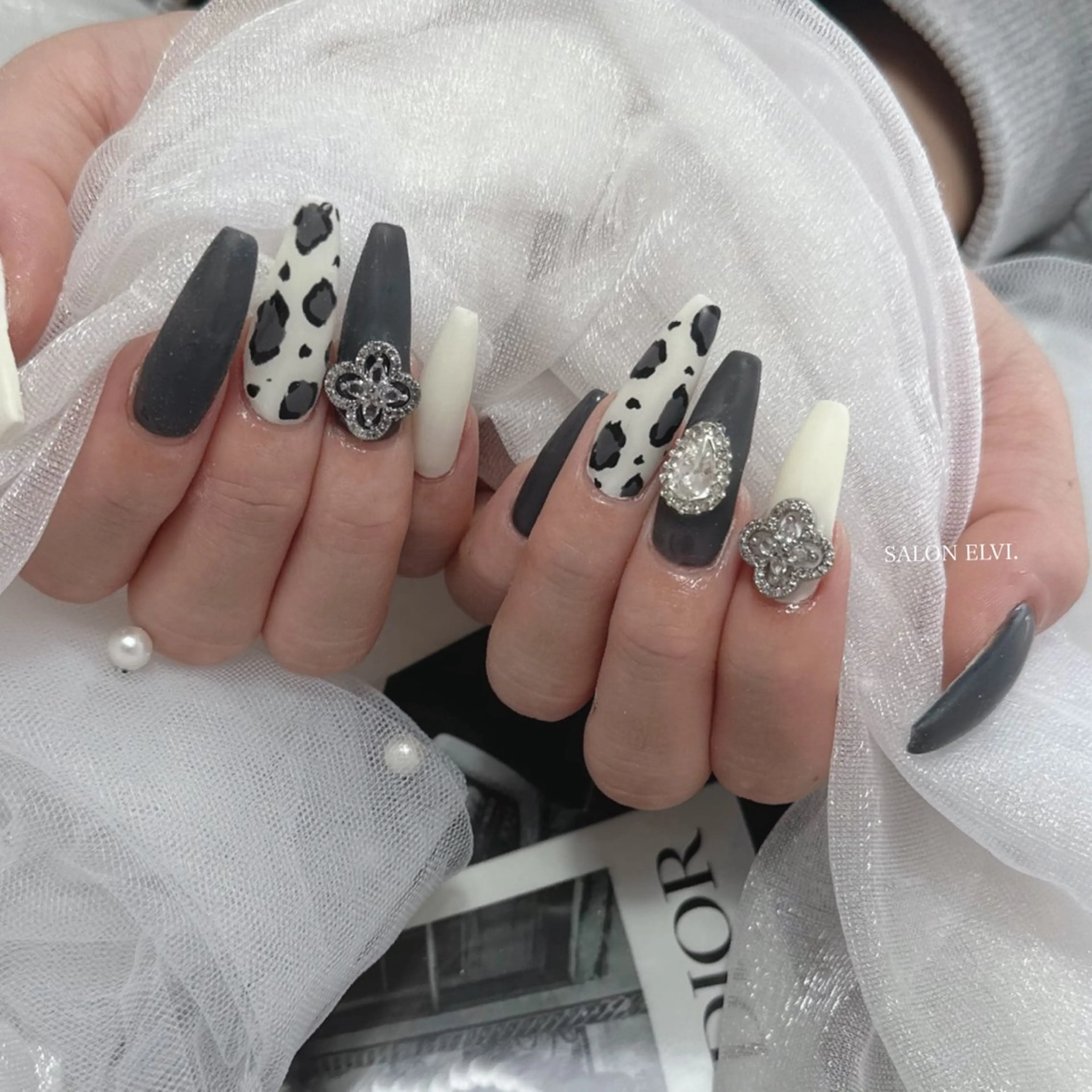 ネイル SALON ELVI.所属・SALON ELVI.のネイルデザイン