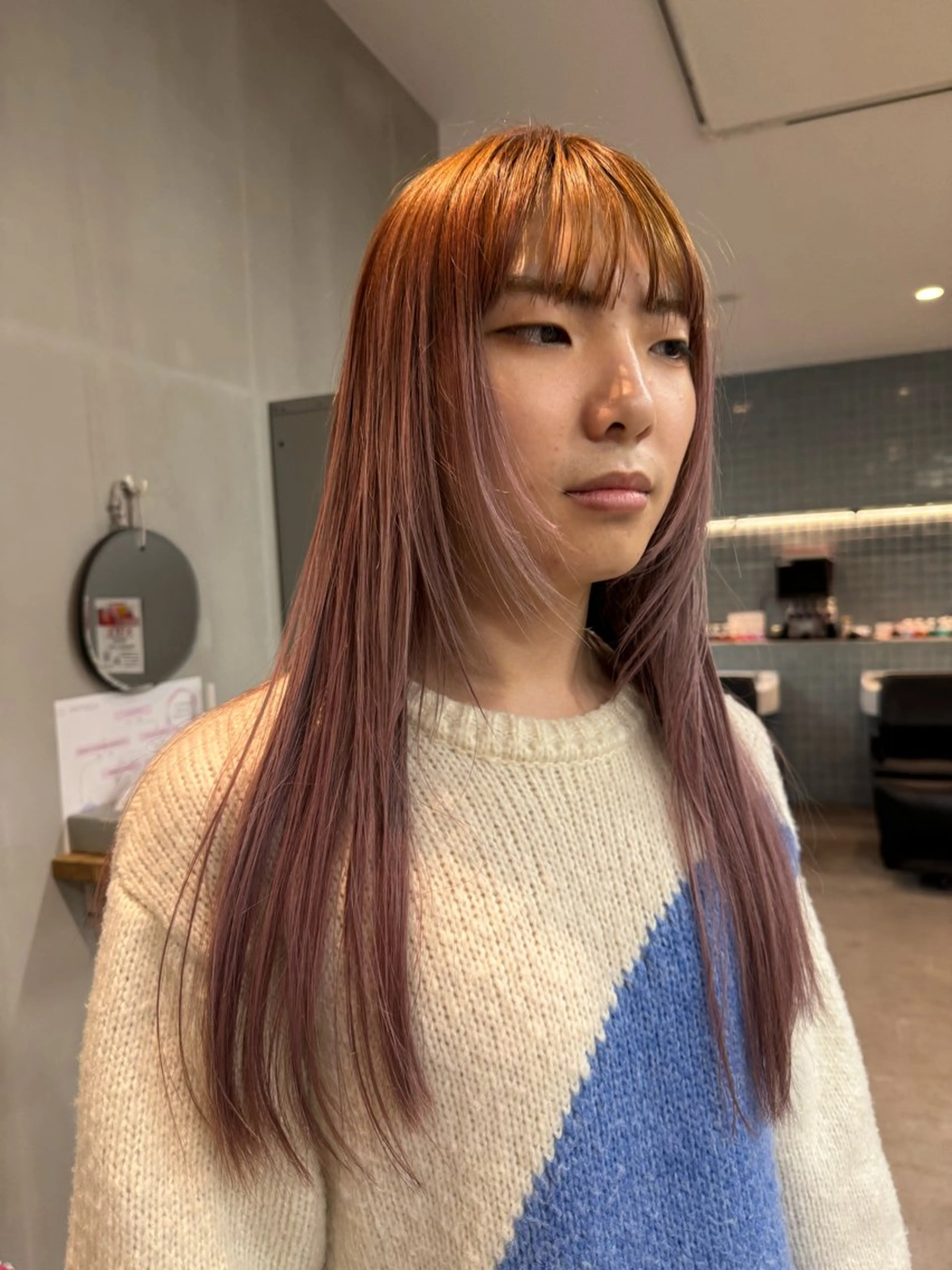 ロング 顔周りカット レイヤーカット 井出 海月のヘアスタイル