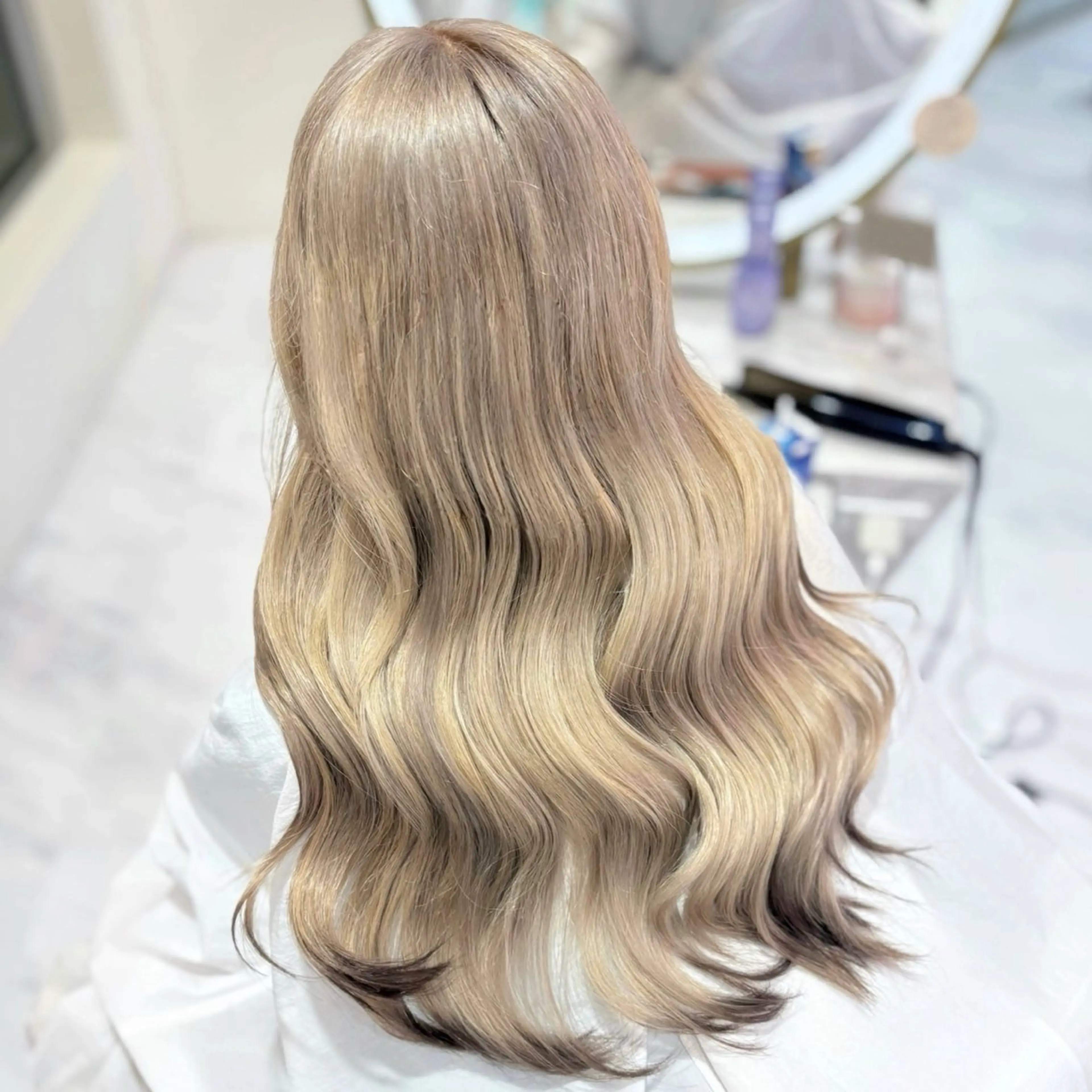 ロング カラー ブリーチ ハイトーンカラー ヘアカラー Ayu🍯/名駅/ブ リーチカラー/ヘアメのヘアスタイル