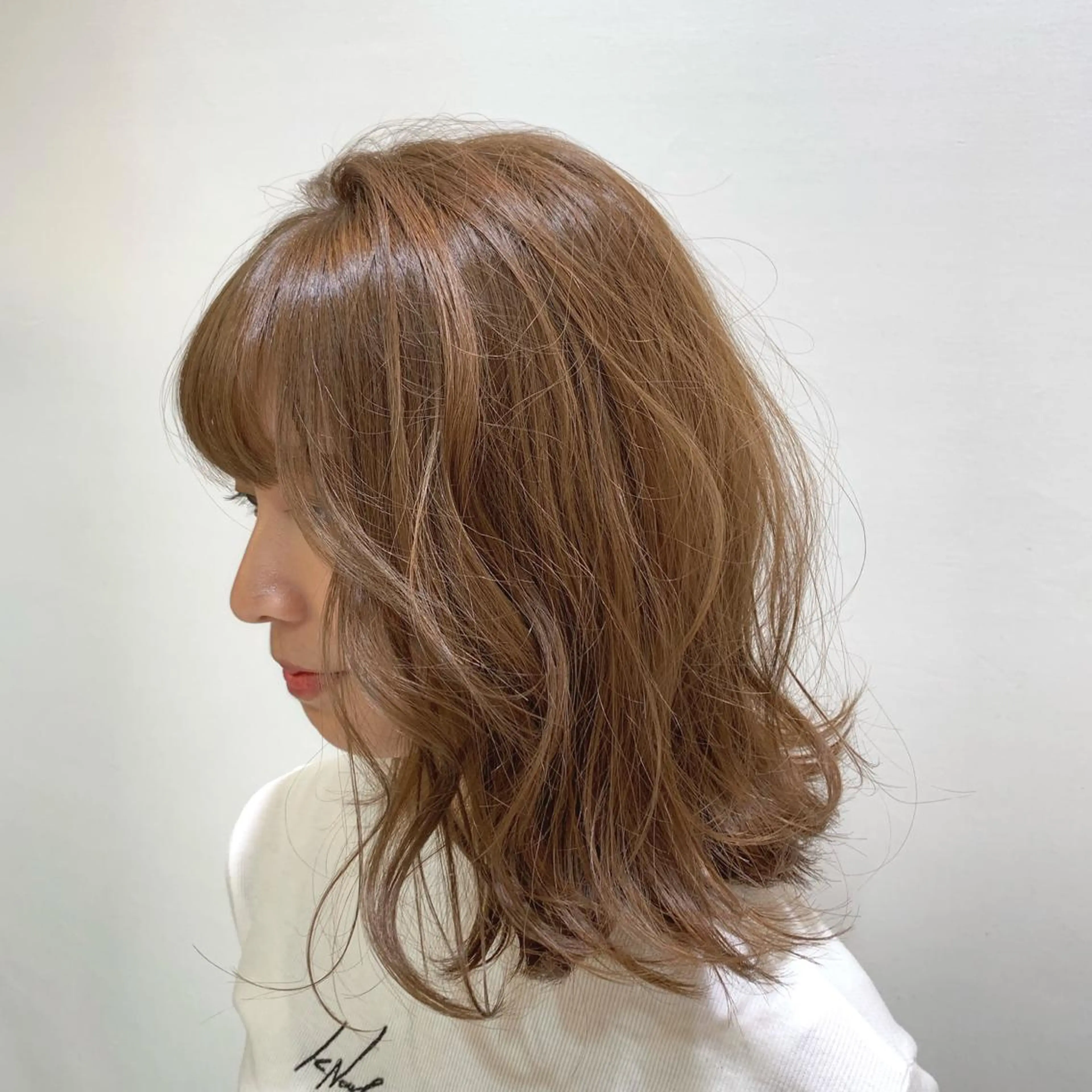 ミディアム アッシュ MODEks eau 佐藤優志のヘアスタイル