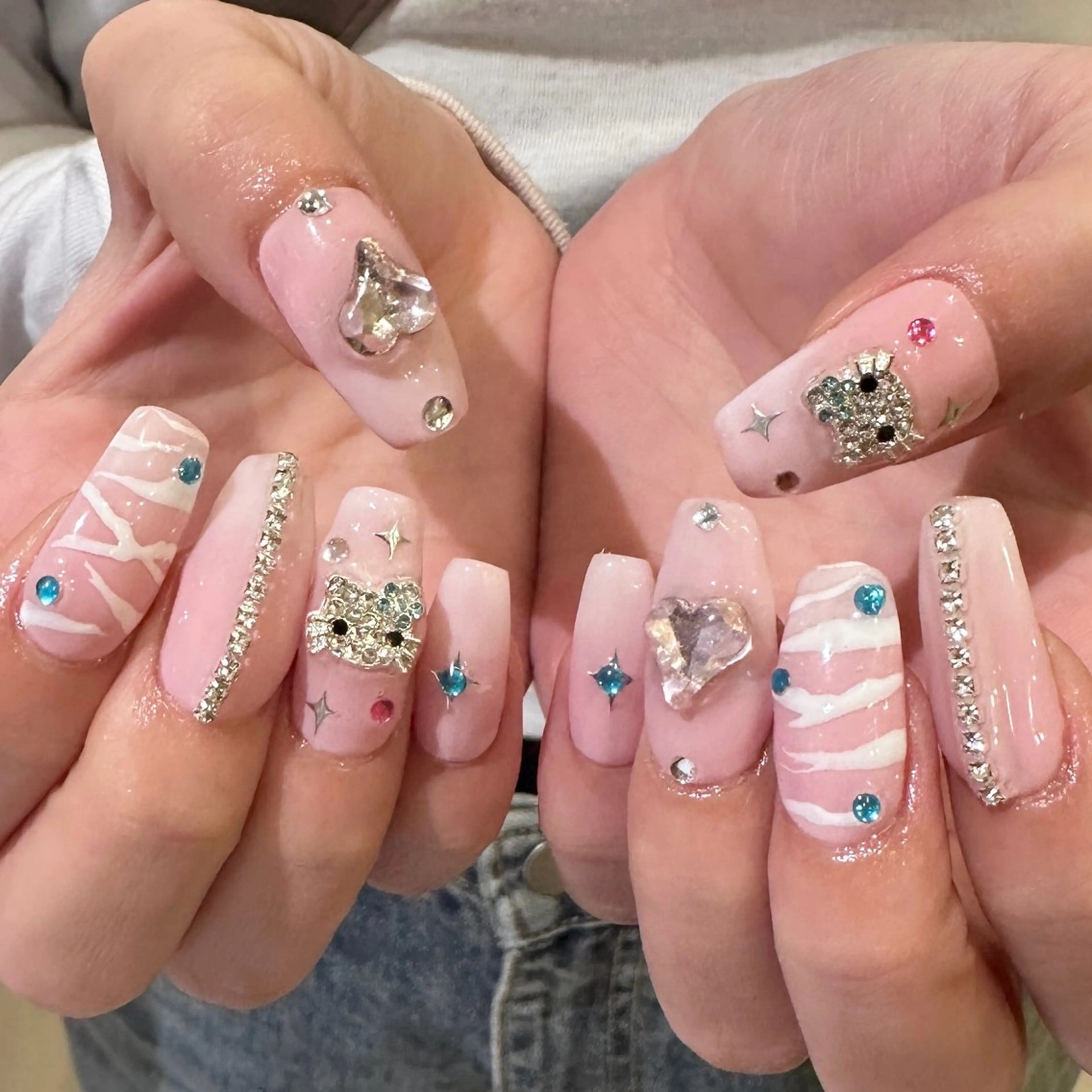 ネイル ハンドネイル 👽個性派ネイル🎀 komachiのヘアスタイル