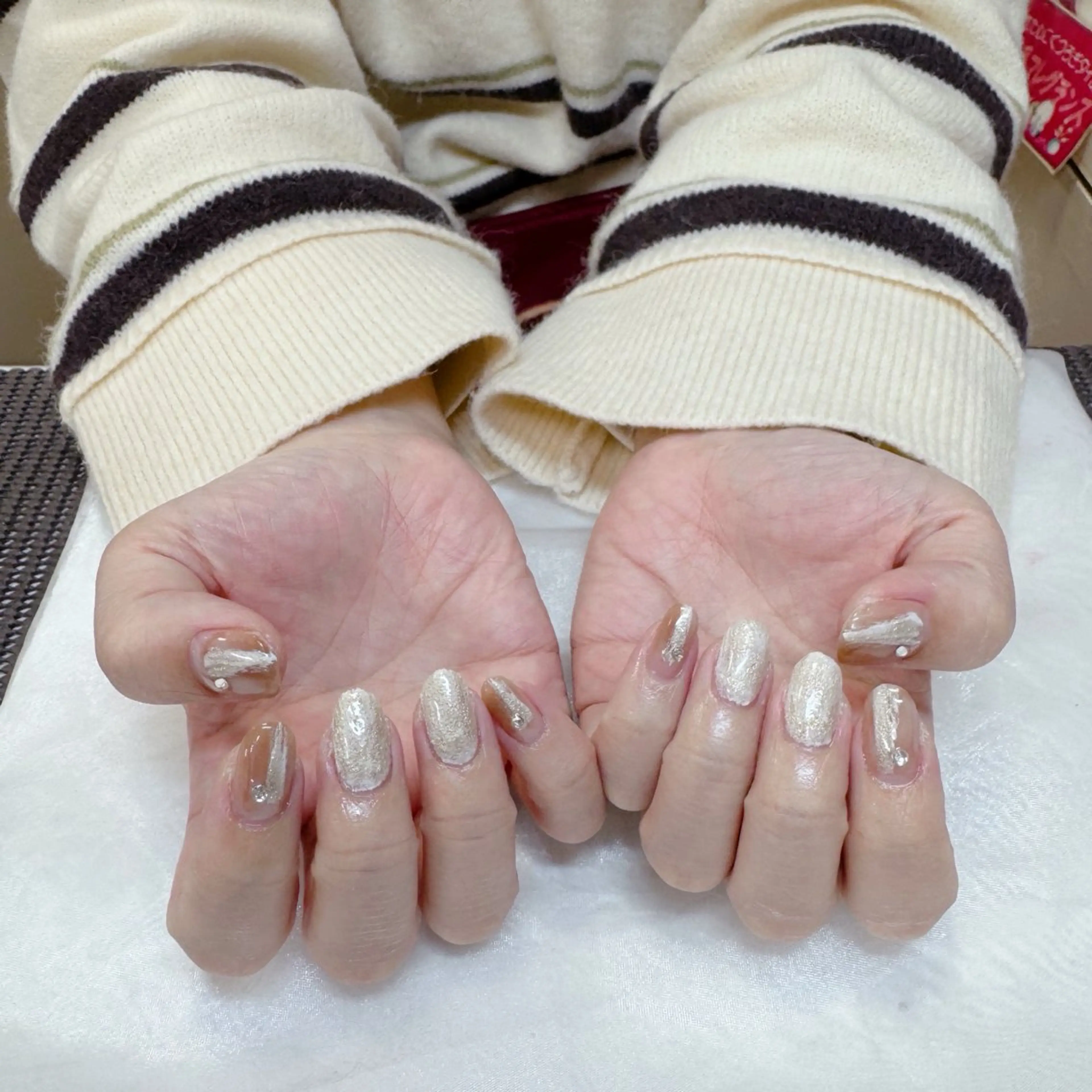 ネイル ブラウン ニュアンスネイル maruyasu. yのネイルデザイン