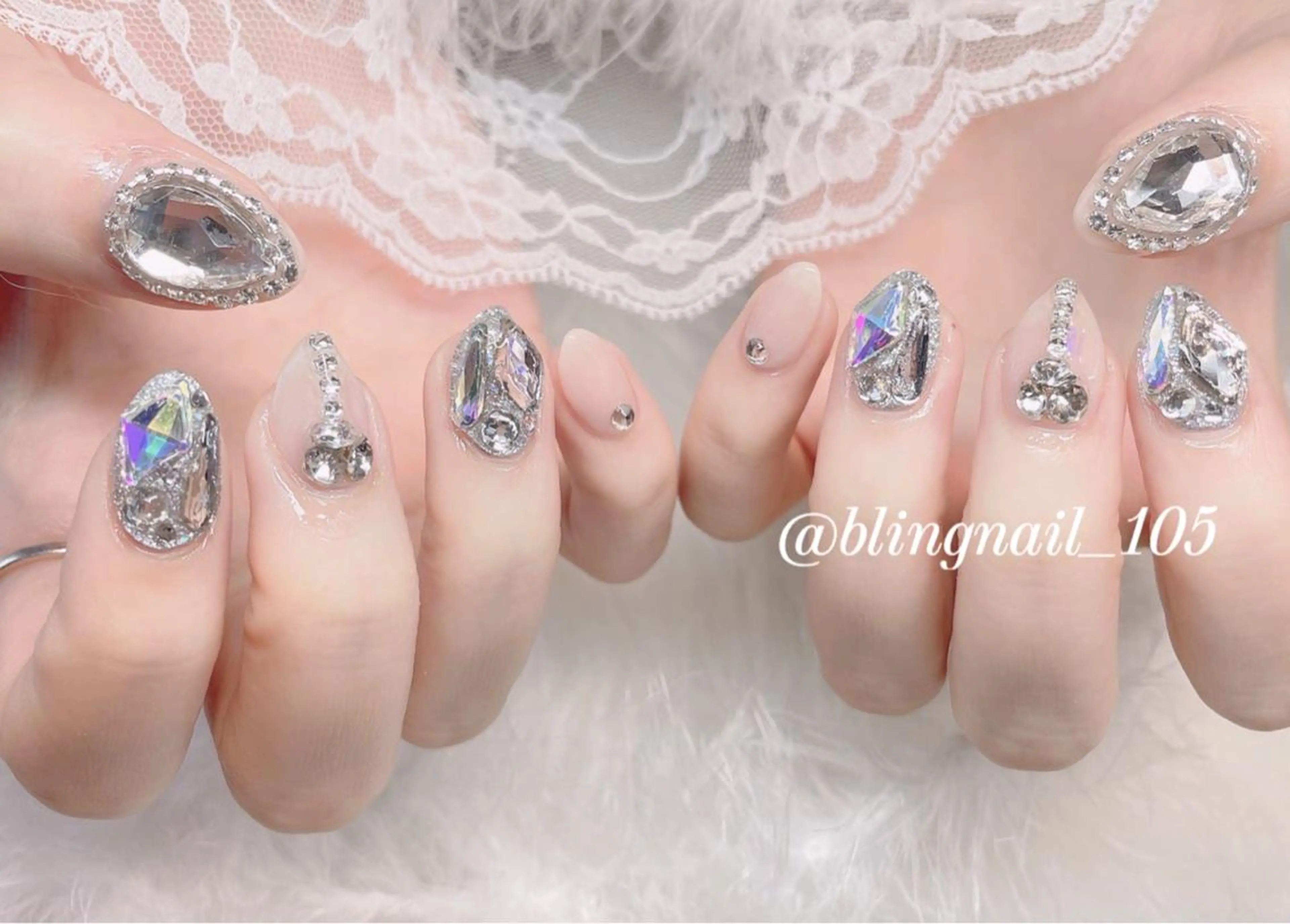 ネイル 23時まで❤︎韓国、 ワンホンネイルのネイルデザイン