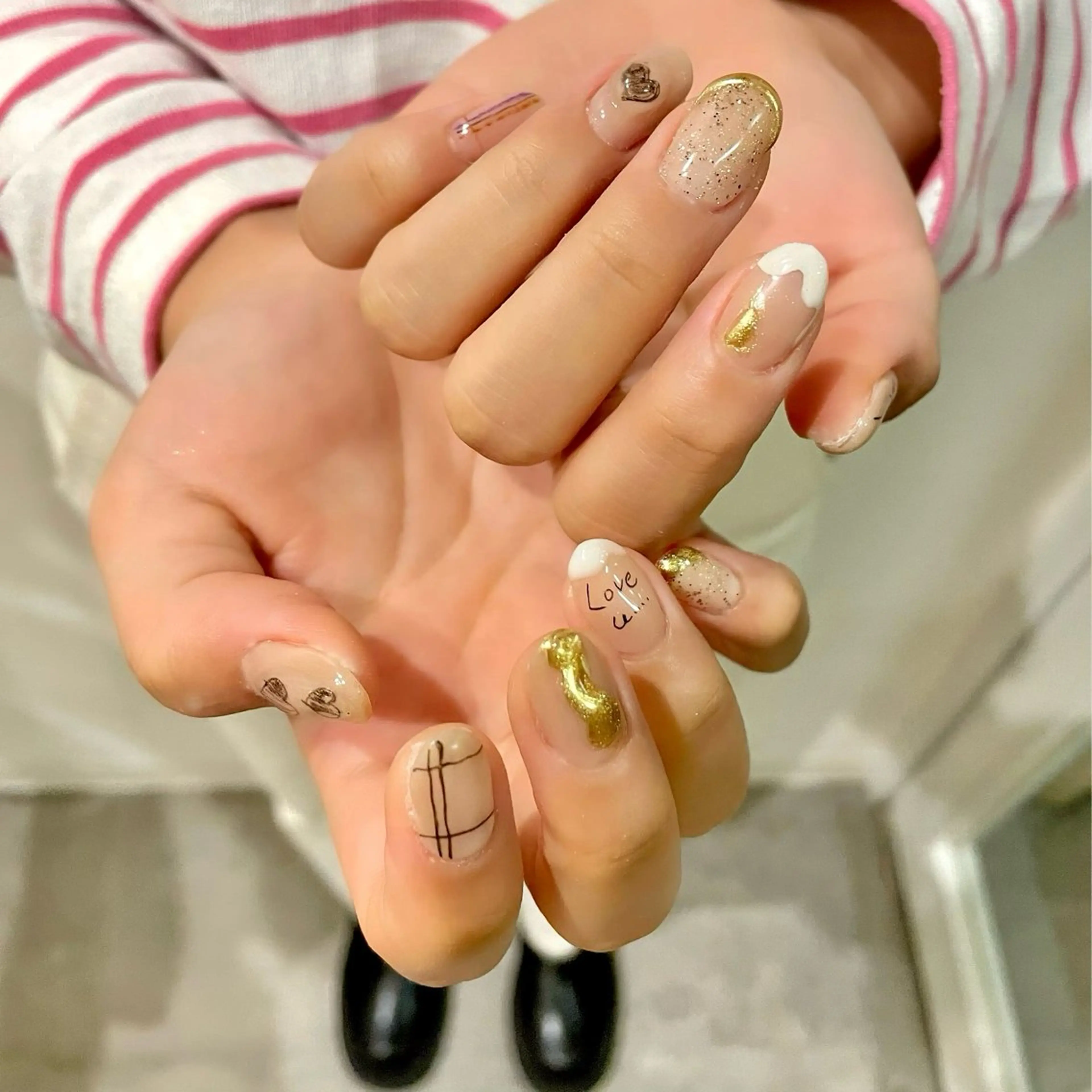 ネイル ハンドネイル 楢本 彩耶のネイルデザイン