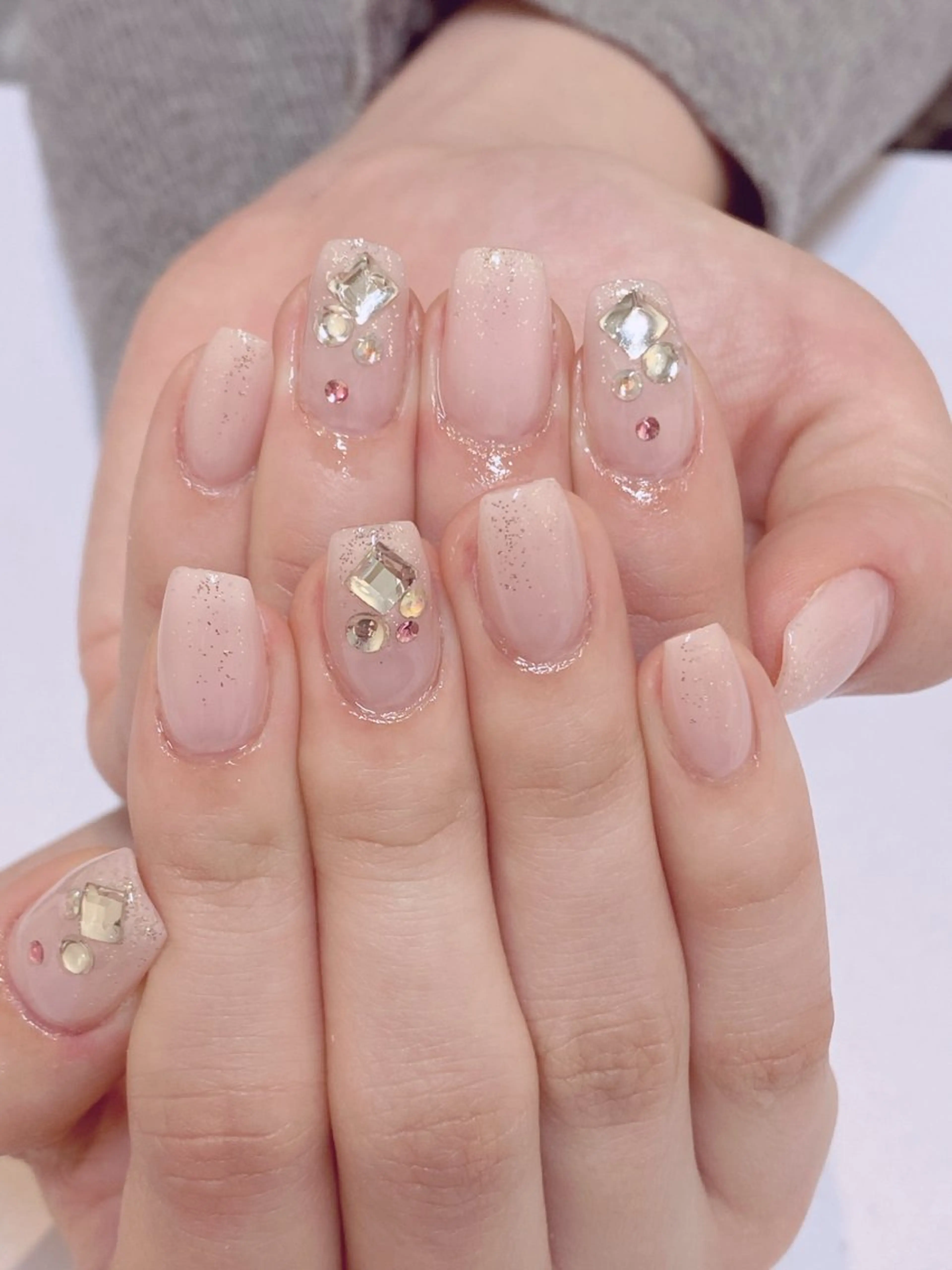 ネイル アニマル柄 アートネイル オーロラネイル クリアネイル グラデーション Ｎail Ｓalon ertiのネイルデザイン
